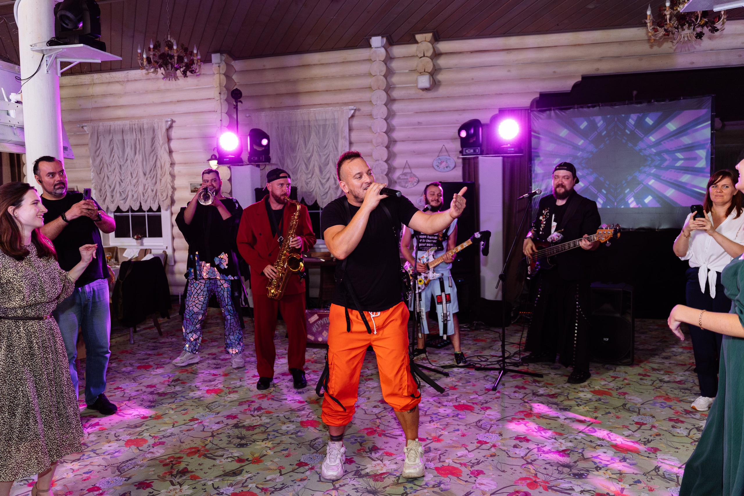 Свадьба Олега и Виктории в клубе «Ближняя дача»