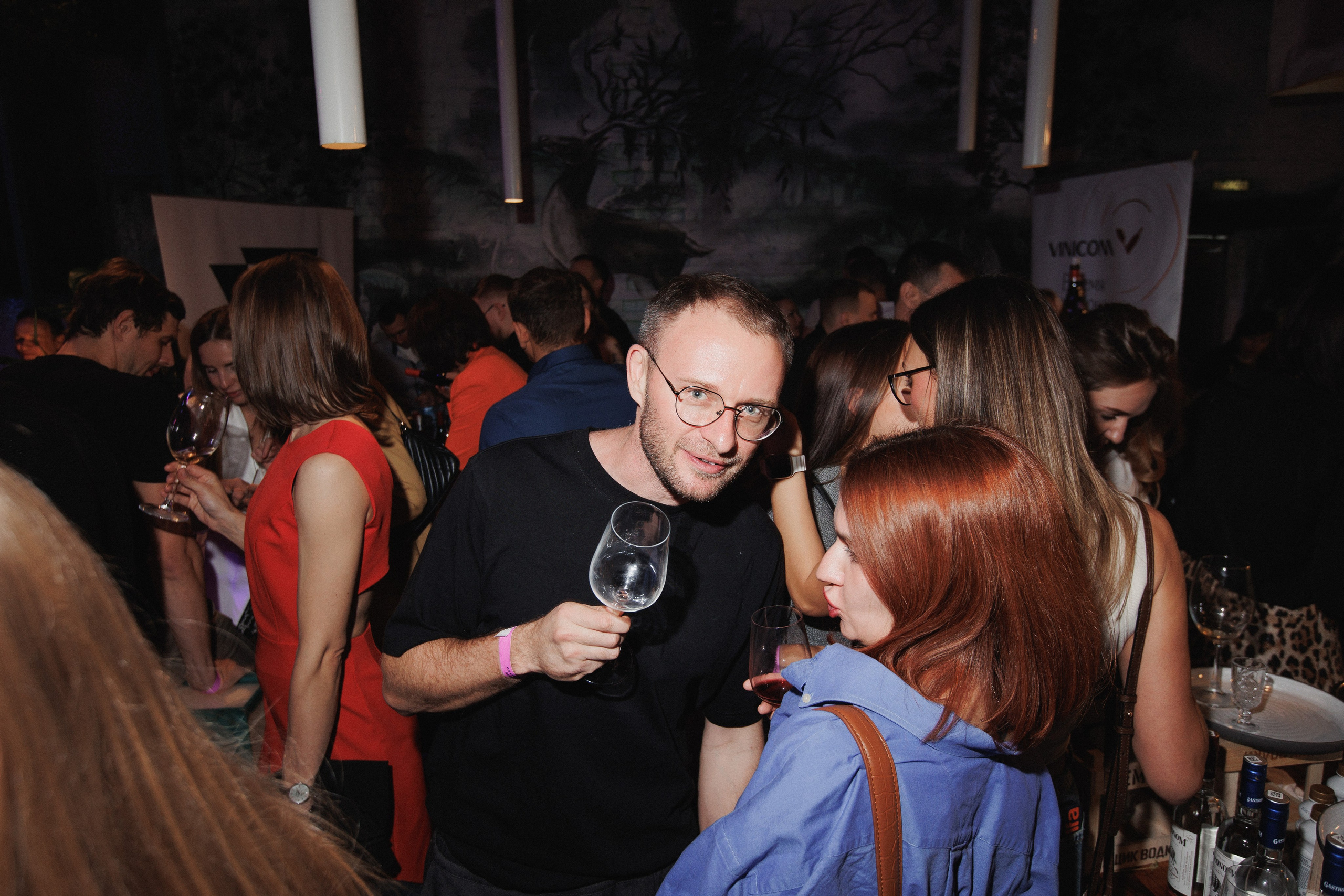 ВИННЫЙ ФЕСТИВАЛЬ. СВОИ. ФОТООТЧЕТЫ-СОБЫТИЯ-МЕСТА