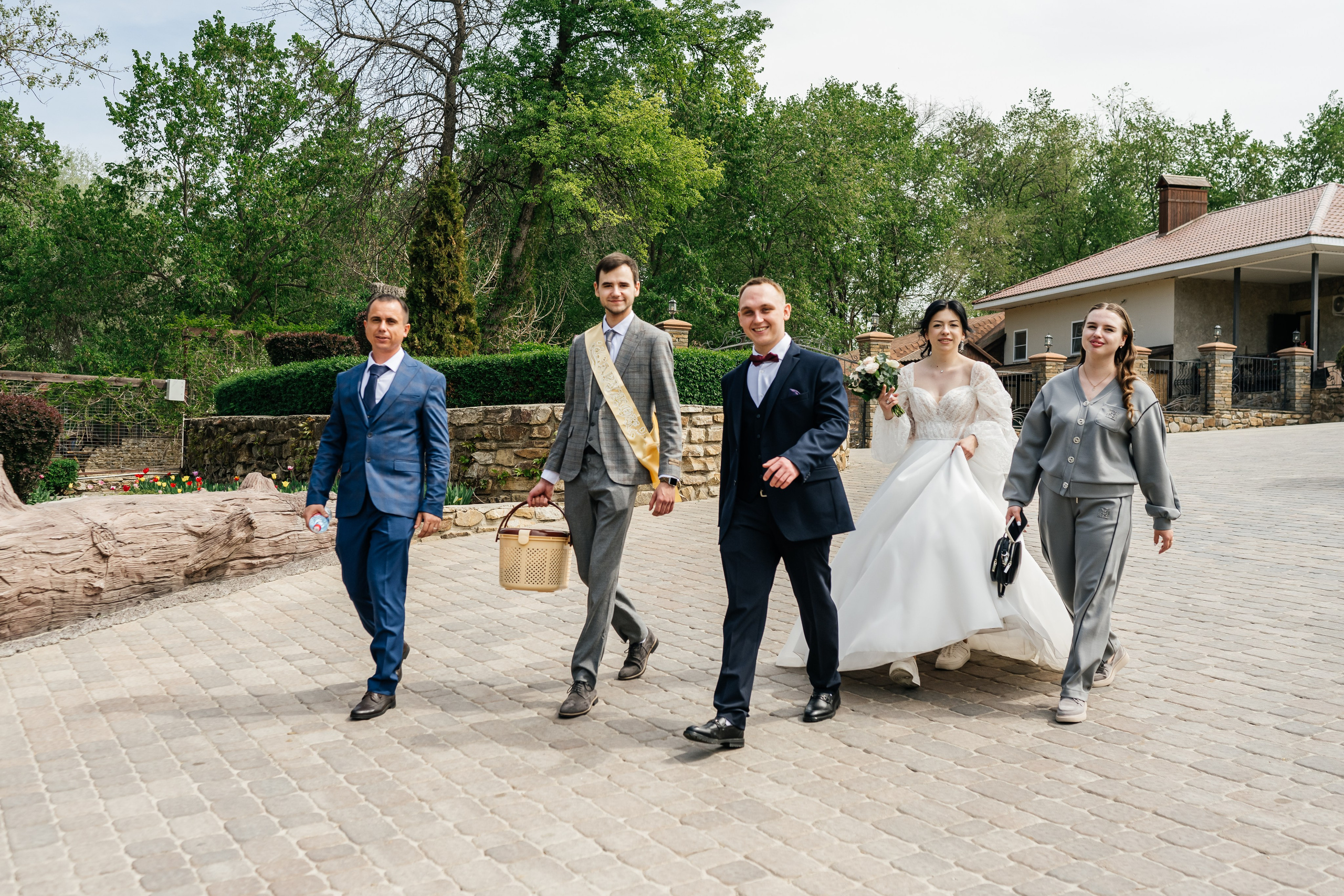 Вика и Артём. 24.04.2025. Фотограф в Каменске-Шахтинском Ольга Сагал