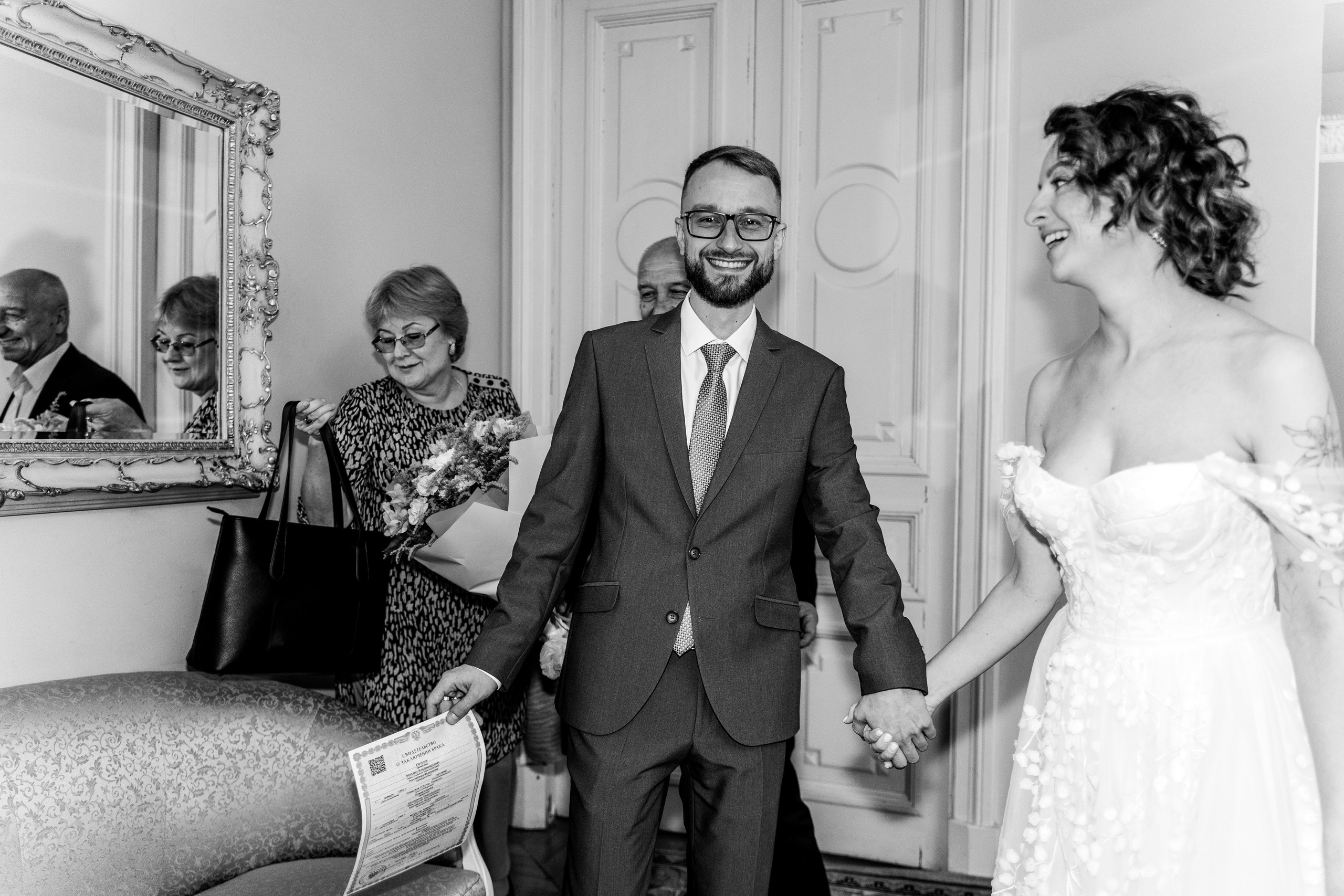 Любовь в ЗАГСе Центрального района СПб. Professional photoartist in St. Petersburg (wedding, reportage, portrait, model book, love story) Alexander Shvedov