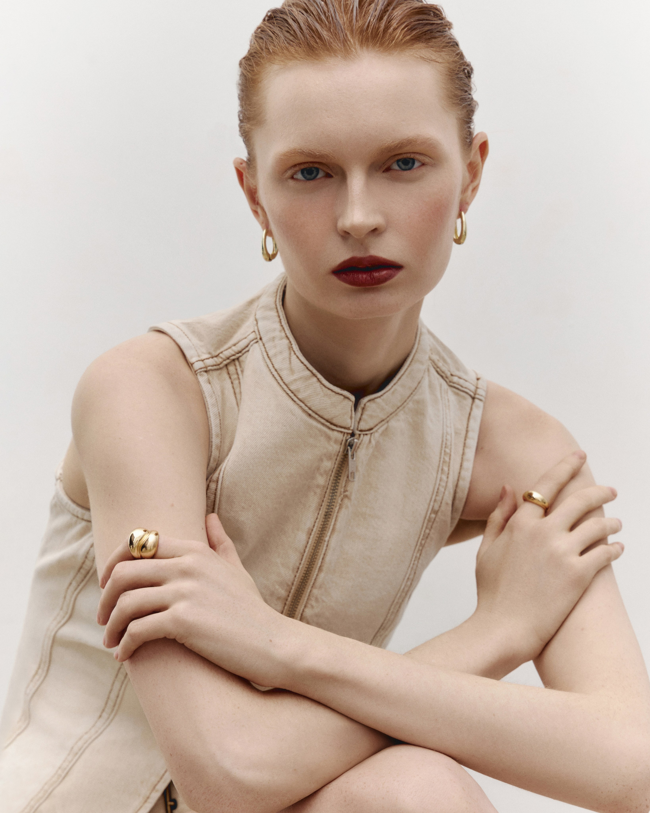 Fashion and model test photographer based in Dubai and Abu-Dhabi