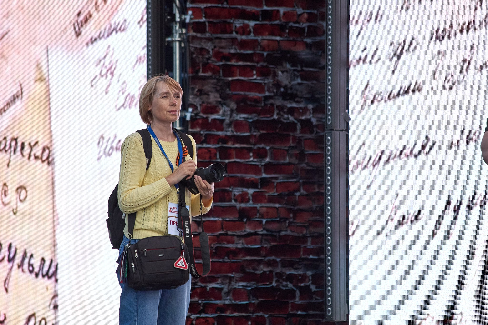 Концерт 9 мая 2025 года на соборной площади. Фотограф Омск | Александр Вандеров