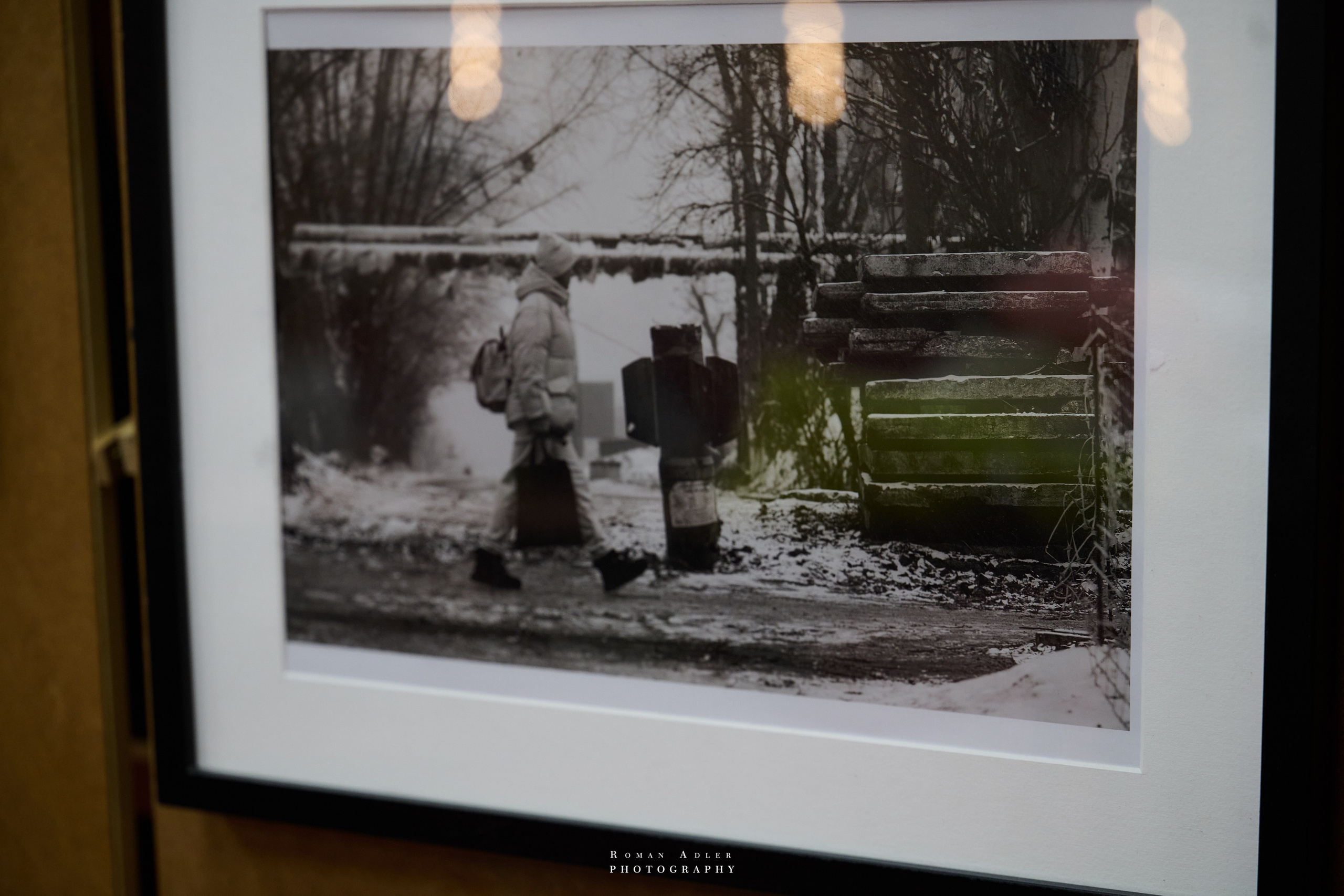 ДК «Победа» выставка фотопроекта «Территории». Фотограф Роман Адлер