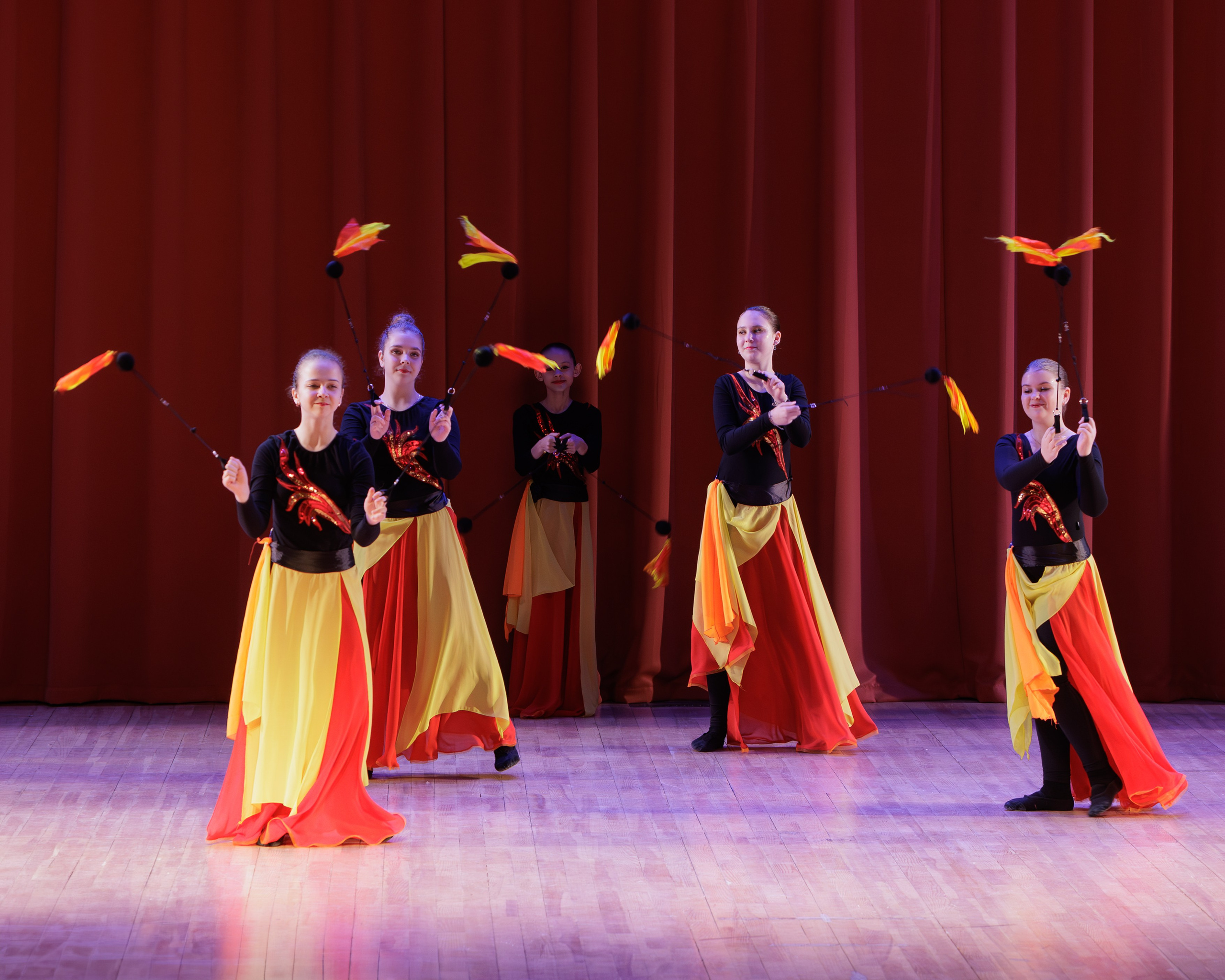 Всероссийский конкурс-фестиваль хореографического искусства «Кубок Легенды 2025». Выпускные альбомы и школьный фотограф в Подольске, Троицке, Щербинке, Москве и Московской области