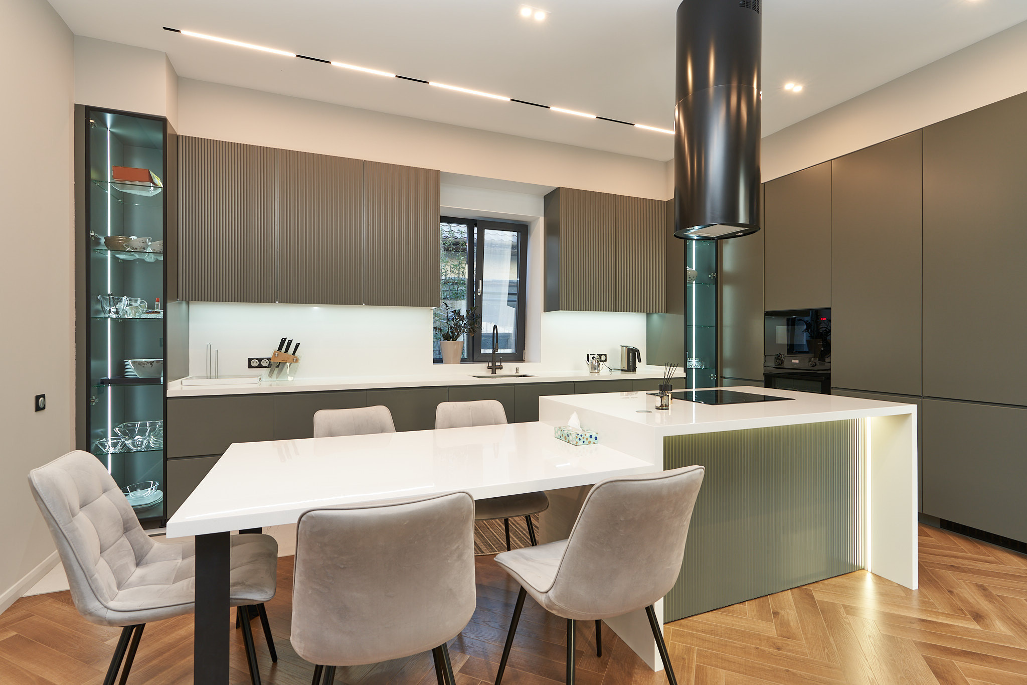 Профессиональный фотограф в Алматы — Константин Чернобаев