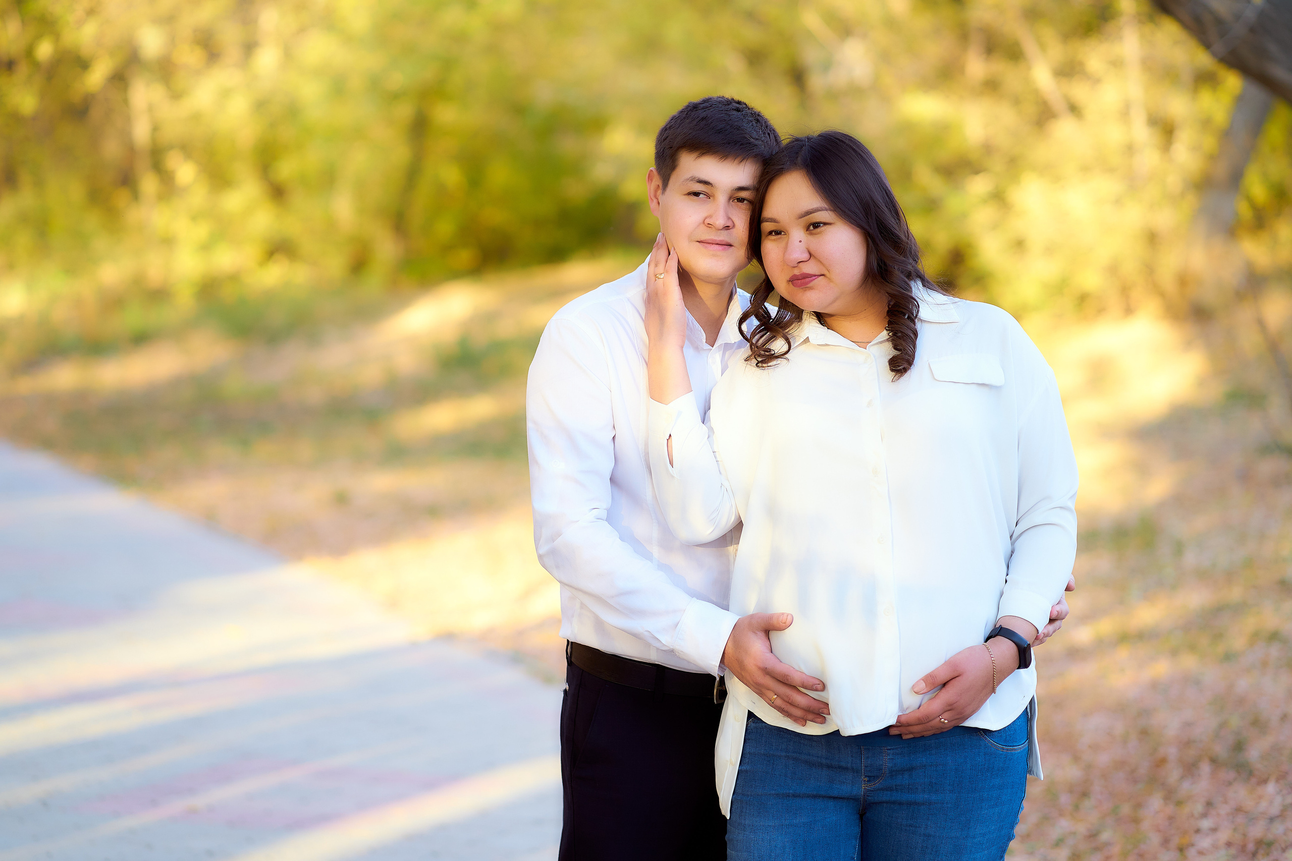 Фотосессия беременности на природе. Фотограф в Уральске Александр Хохлачёв | HOHLACHEV.COM