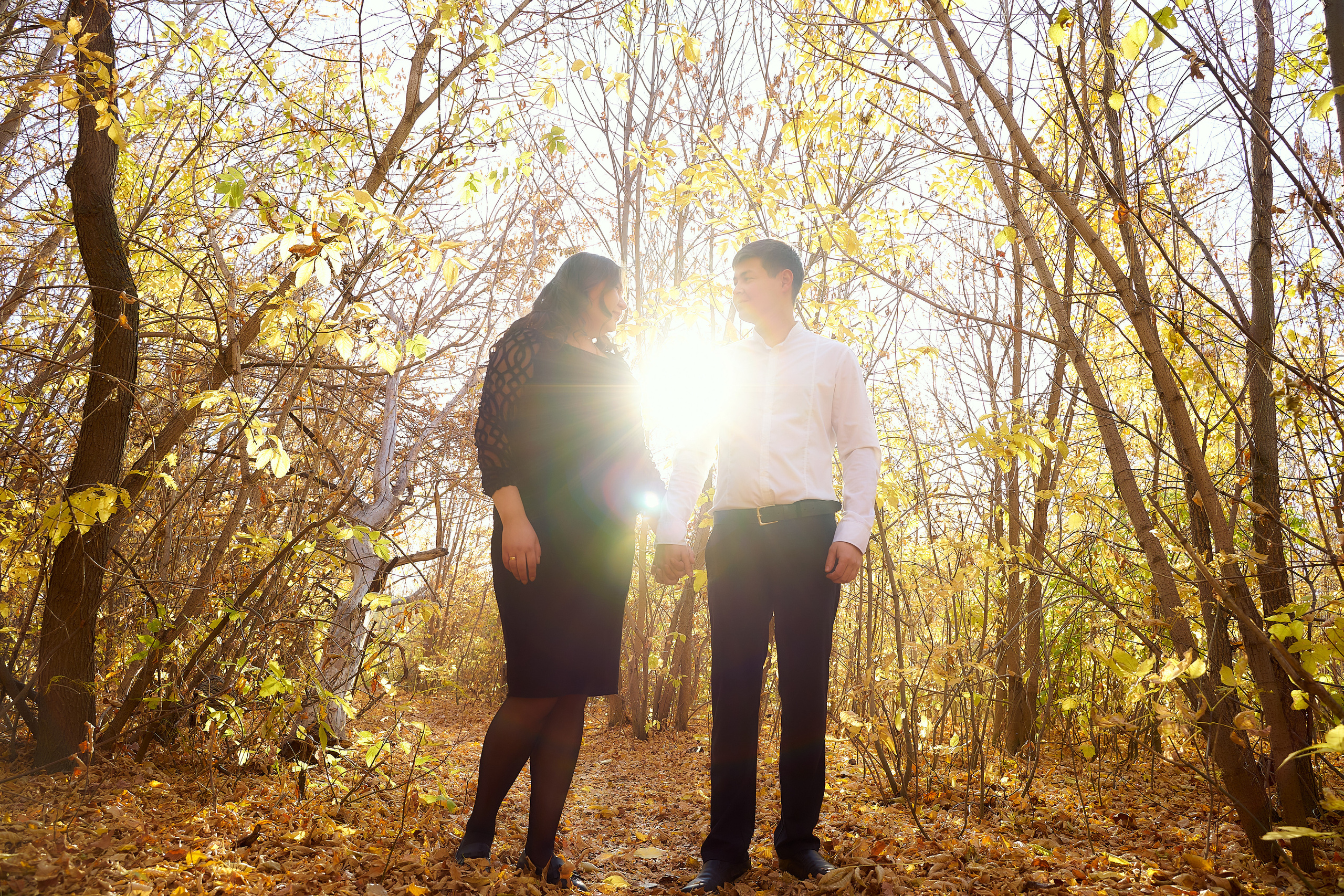 Фотосессия беременности на природе. Фотограф в Уральске Александр Хохлачёв | HOHLACHEV.COM