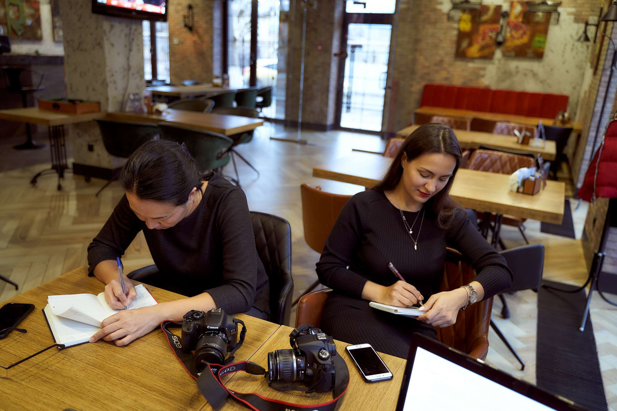 Практика для фотоучениц. Фотограф в Уральске Александр Хохлачёв | HOHLACHEV.COM