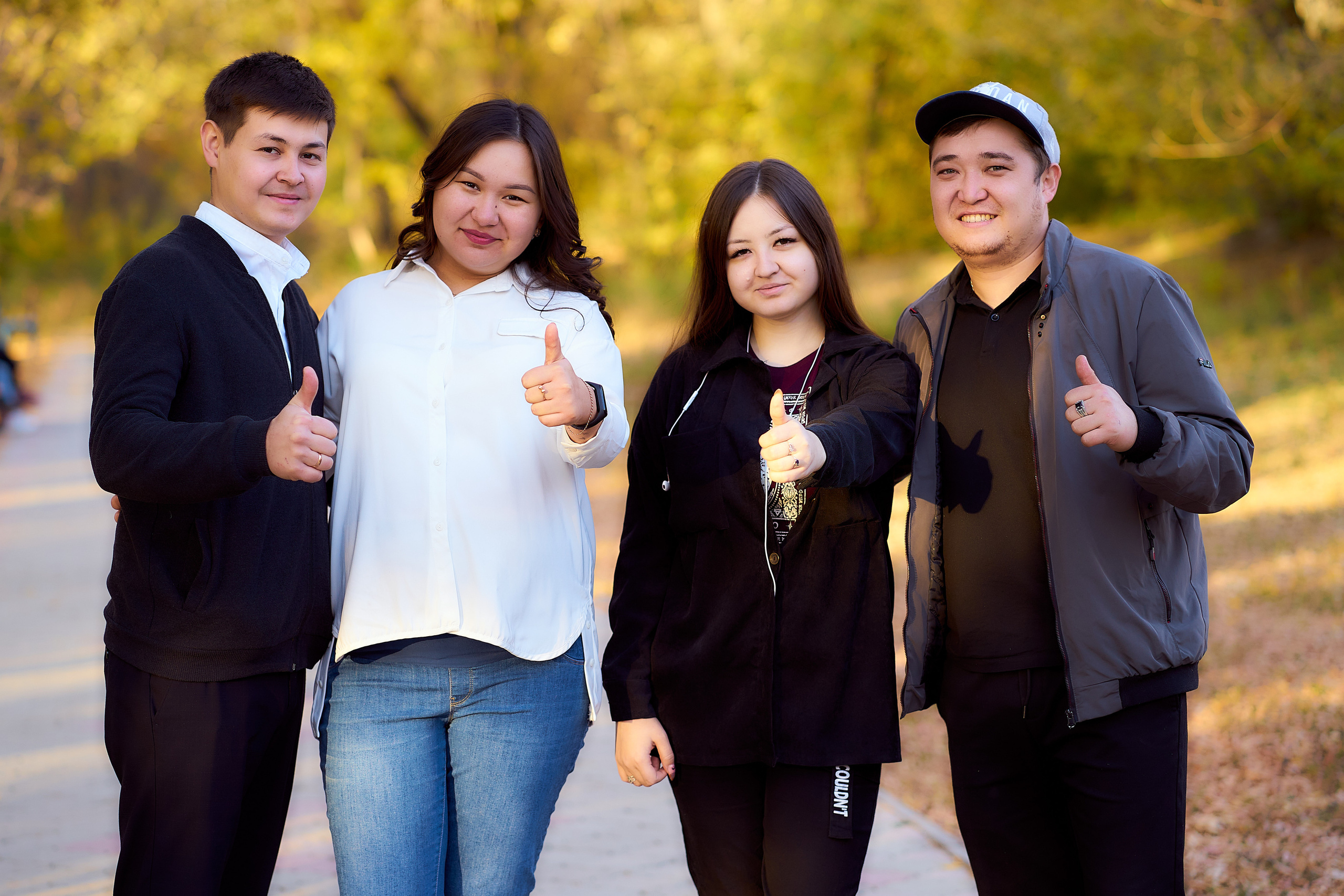 Фотосессия беременности на природе. Фотограф в Уральске Александр Хохлачёв | HOHLACHEV.COM