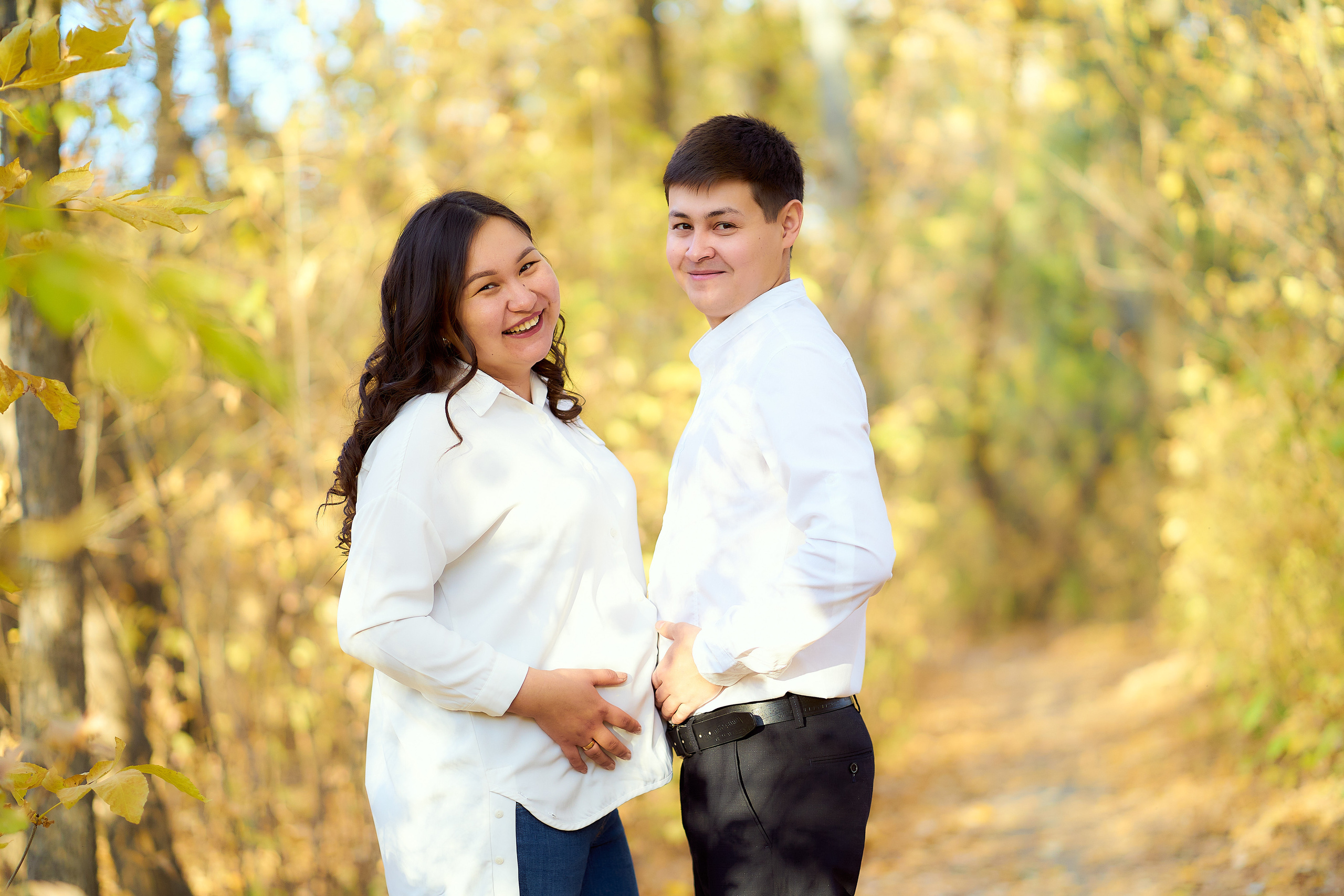 Фотосессия беременности на природе. Фотограф в Уральске Александр Хохлачёв | HOHLACHEV.COM