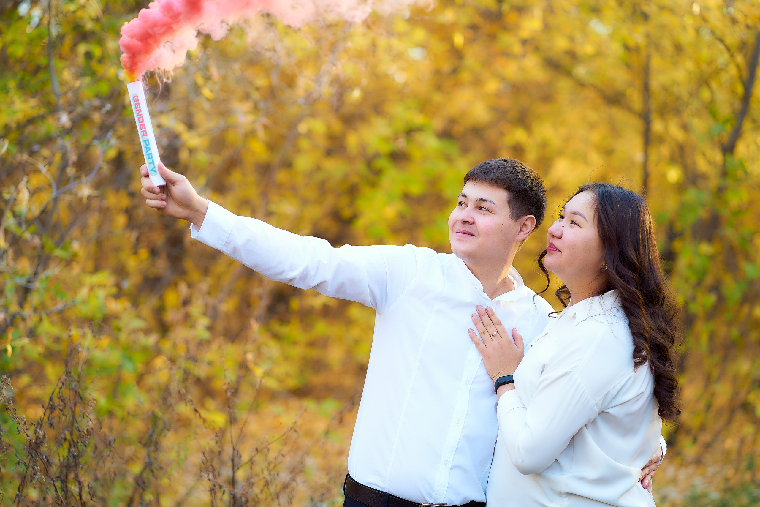 Фотосессия беременности на природе. Фотограф в Уральске Александр Хохлачёв | HOHLACHEV.COM