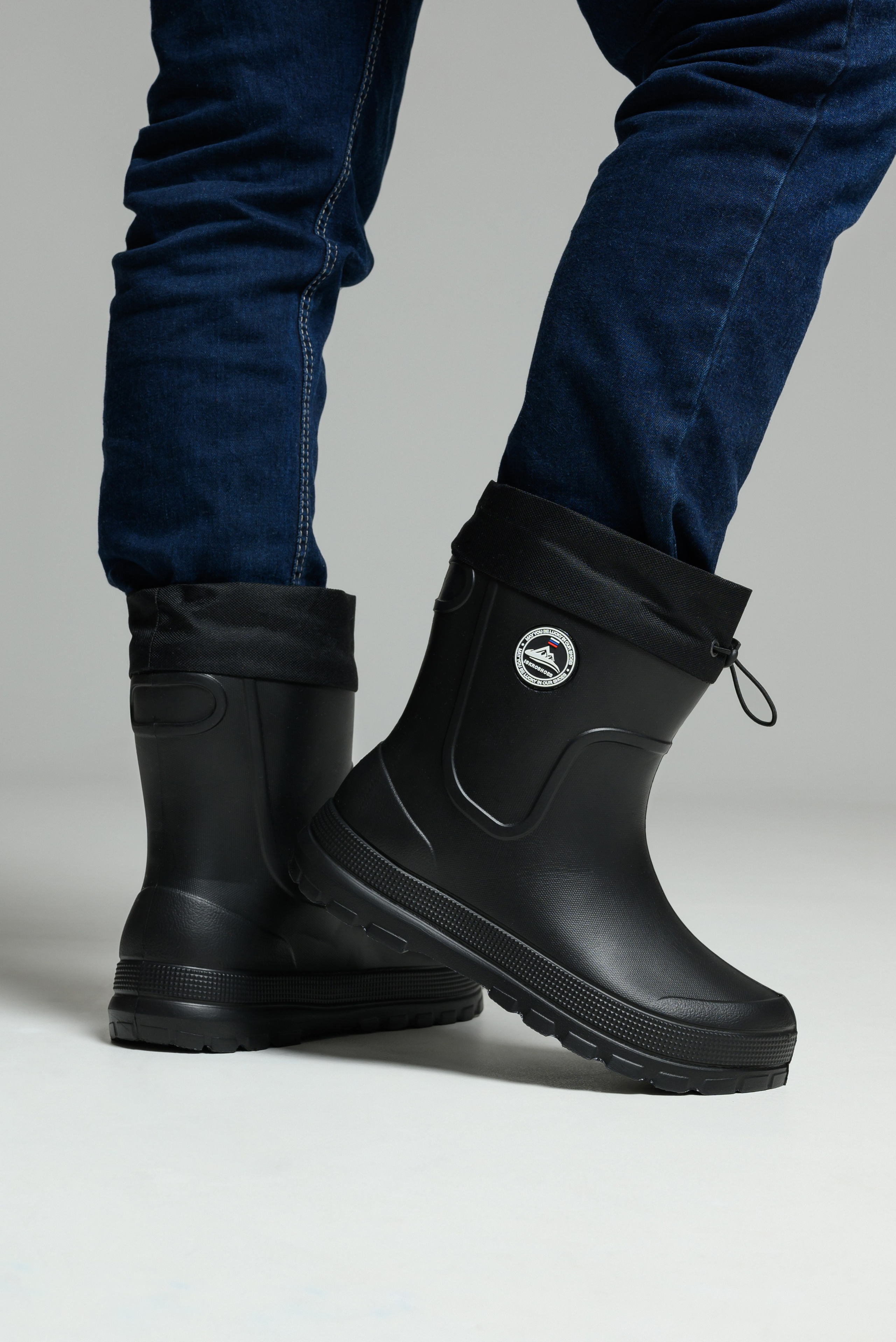 Резиновые сапоги. Предметный фотограф, фото для маркетплейсов Пятигорск, КМВ