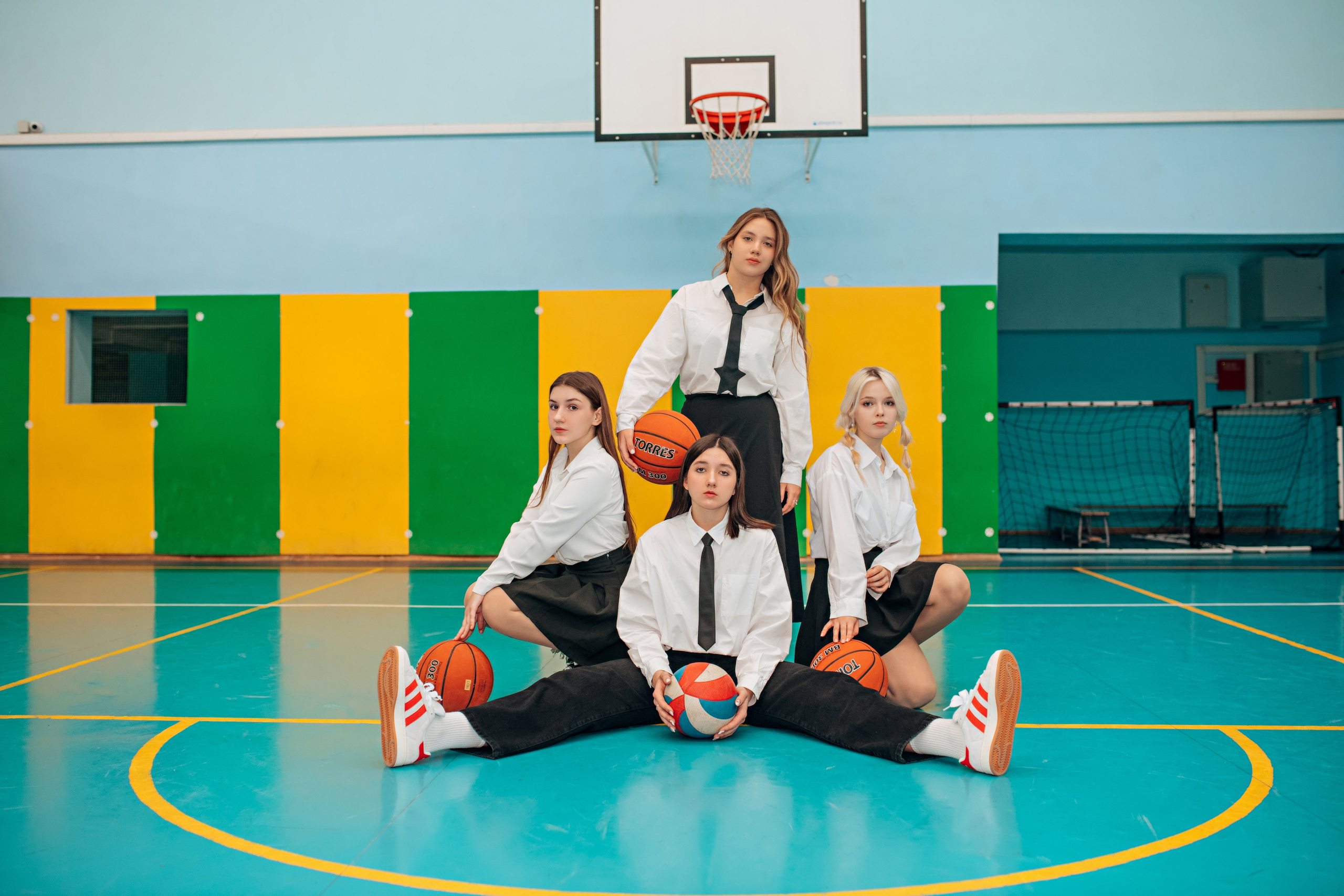 Выпускные альбомы. Фотограф Алла Елисеева