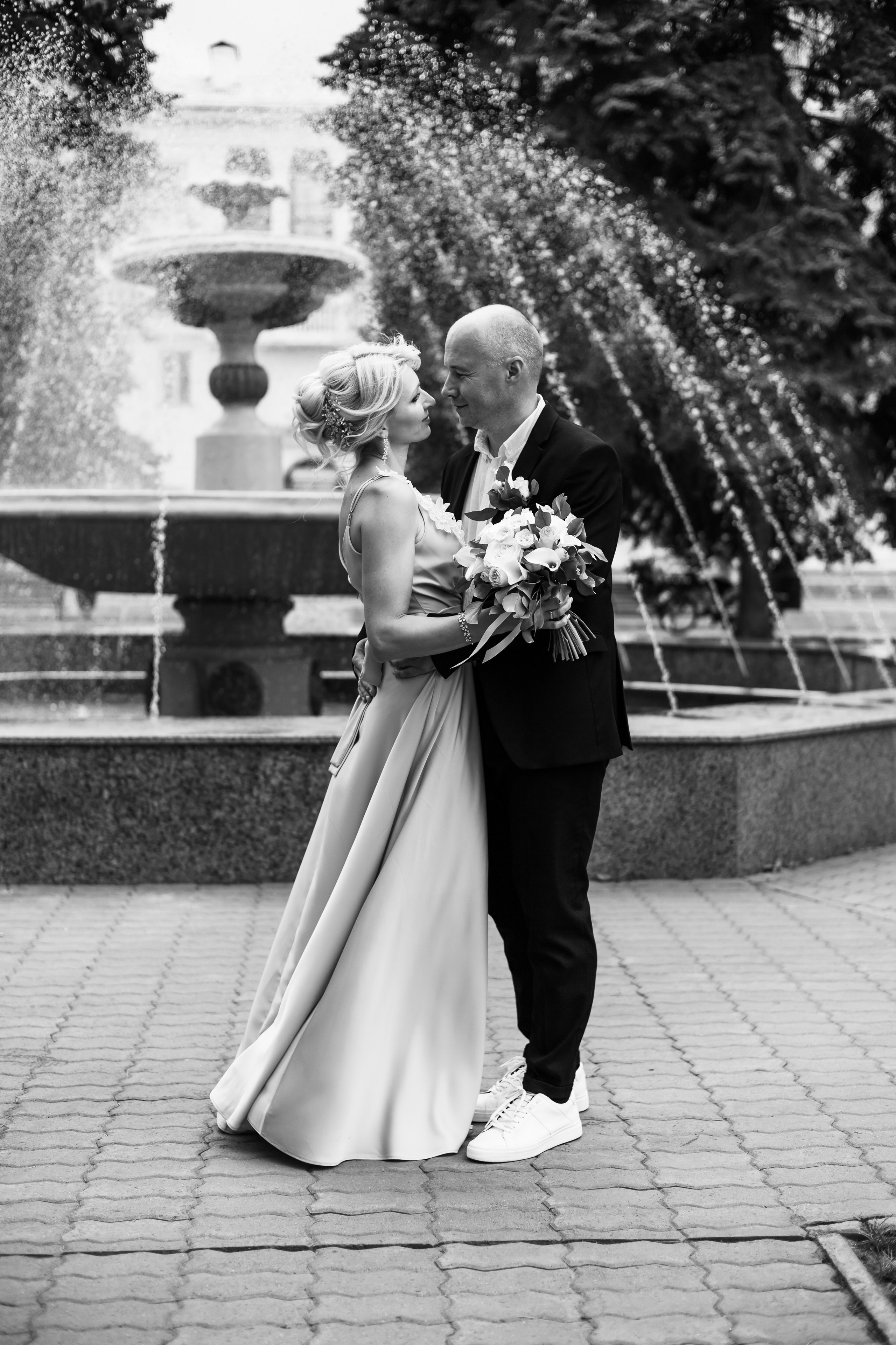 Фотограф свадебный, репортажный, индивидуальный, фото для маркетплейсов, брендов, автосалонов