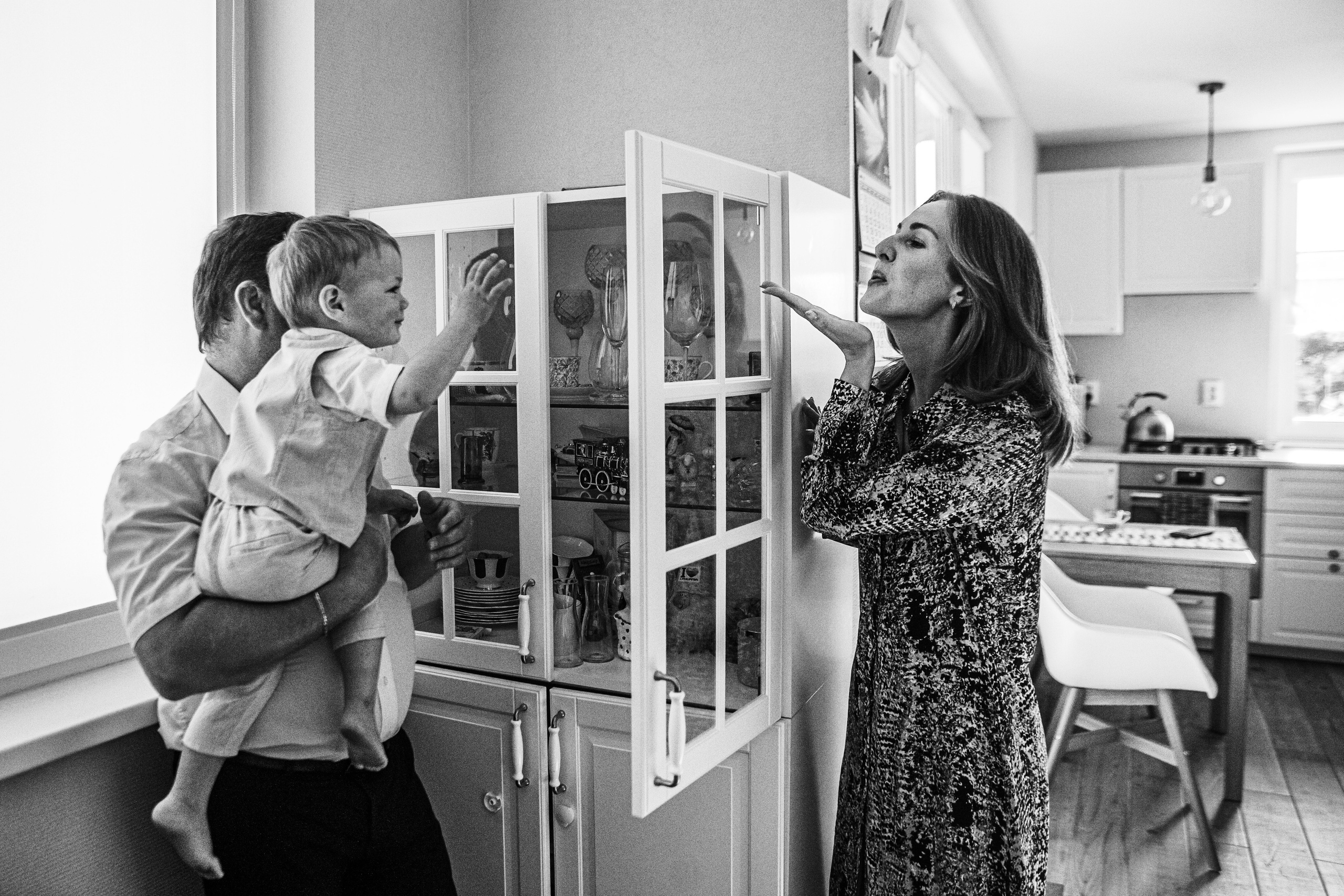 Ирина, семейная фотосессия дома и прогулка до озера. Фотограф Наталья Яковлева, Санкт-Петербург. Семьи, ньюборн, крещения