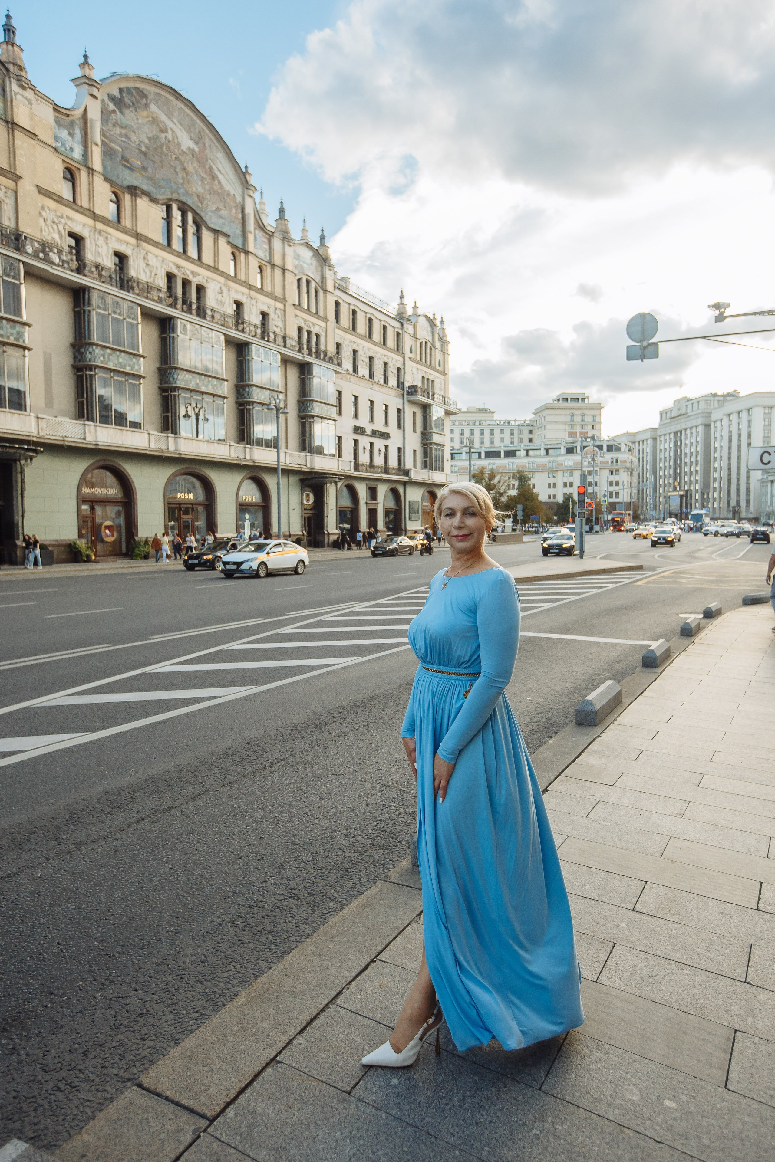 Красивые фото на прогулке с фотографом по центру Москвы