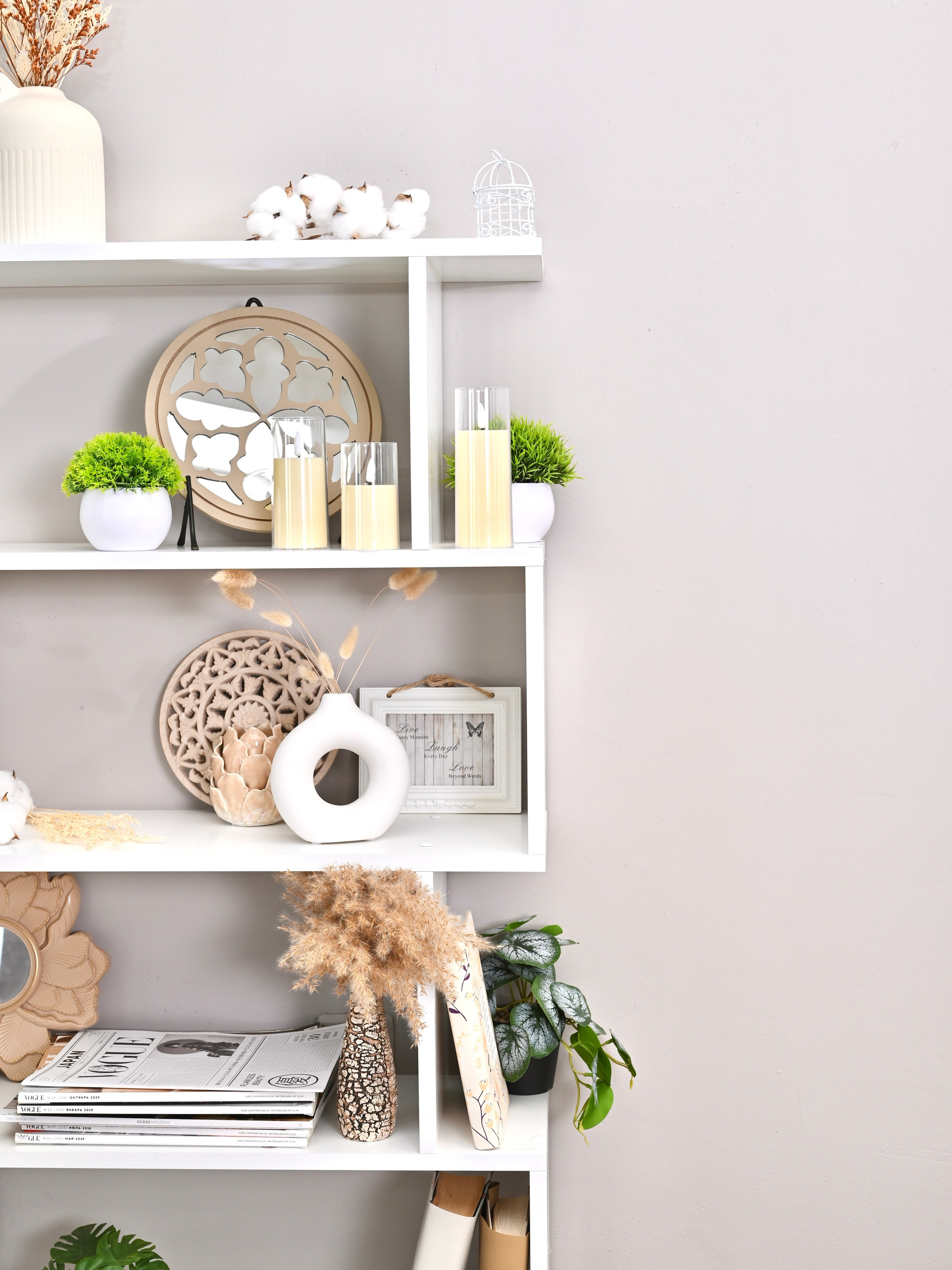 Большой выбор локаций для фотосъемок для каталогов на маркетплейсы. ТМ Продакшн — Съемка для маркетплейсов в Москве