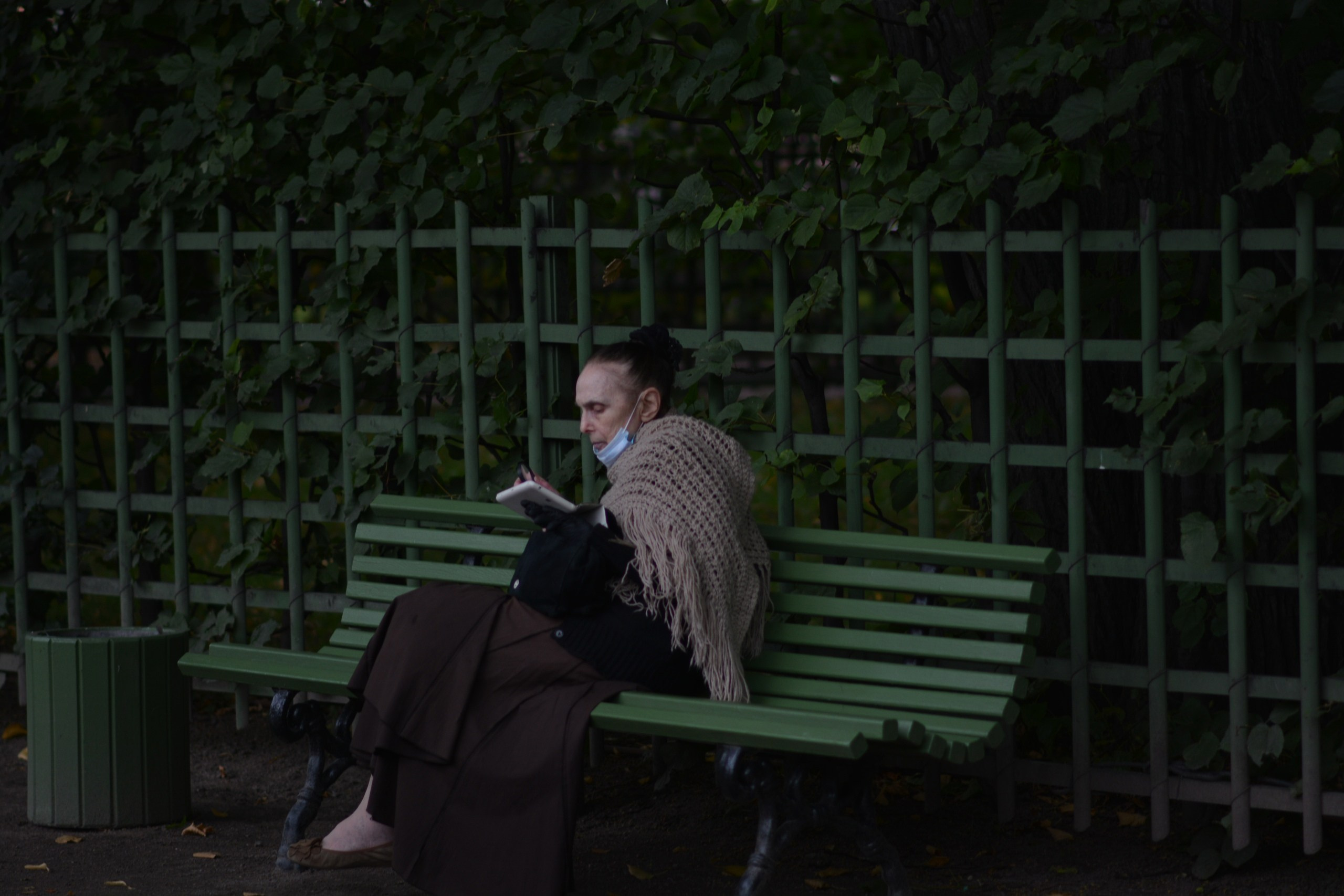 Портрет коренной Петербурженки в Летнем саду