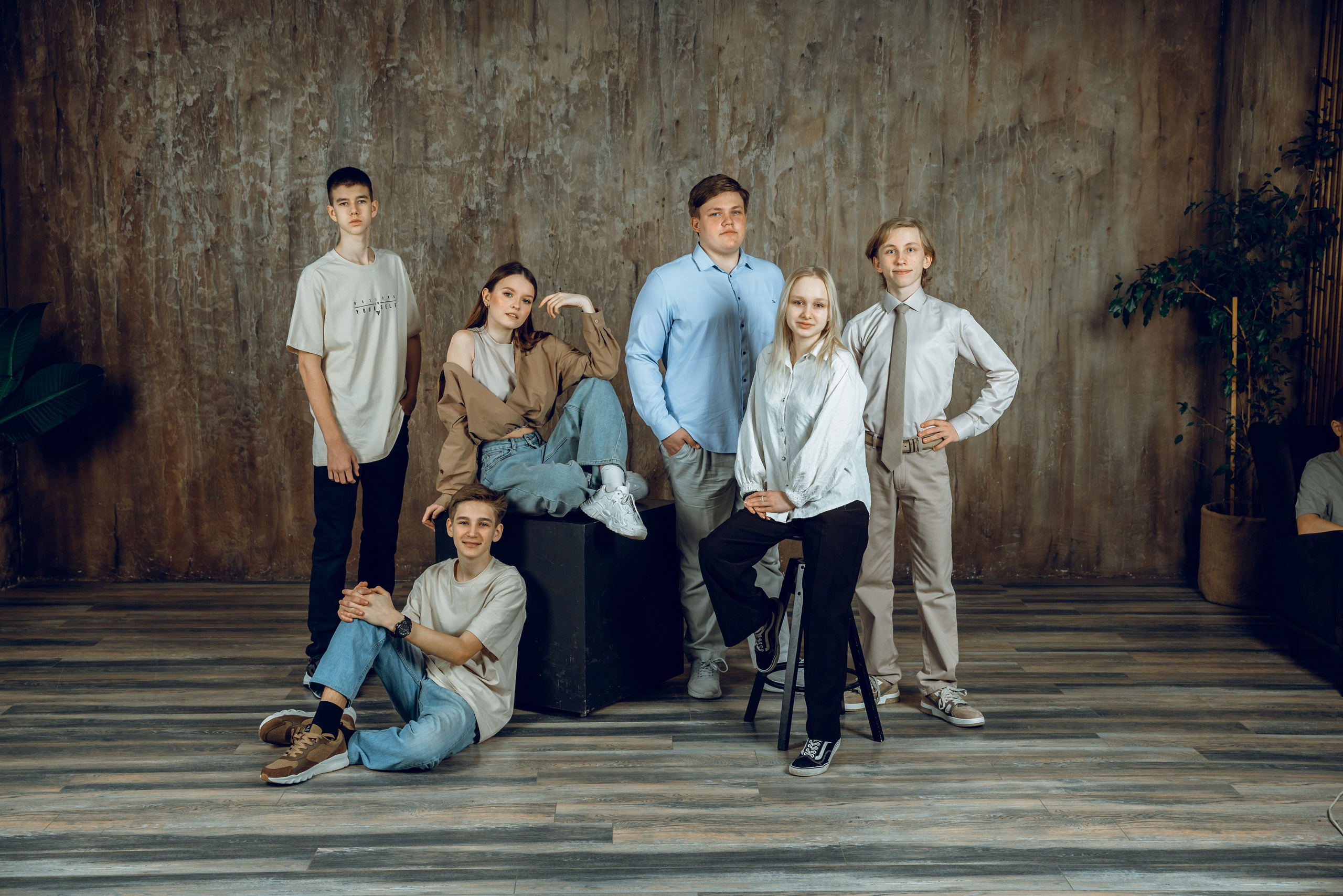 Старшая школа. Выпускные школьные фотоальбомы для школ и детских садов в Волгограде и Волжском