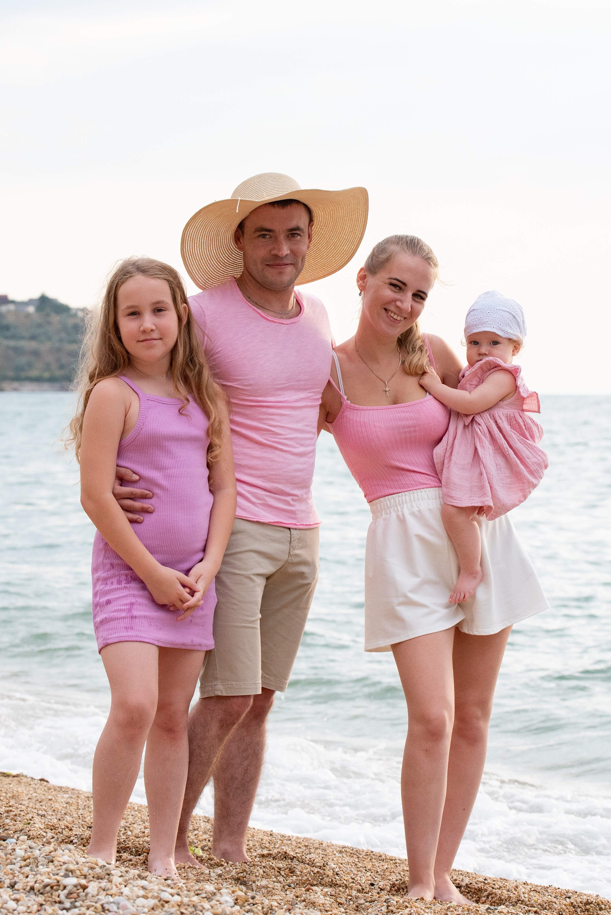 Семья Насти на море. Семейный фотограф в Севастополе Куценко Светлана