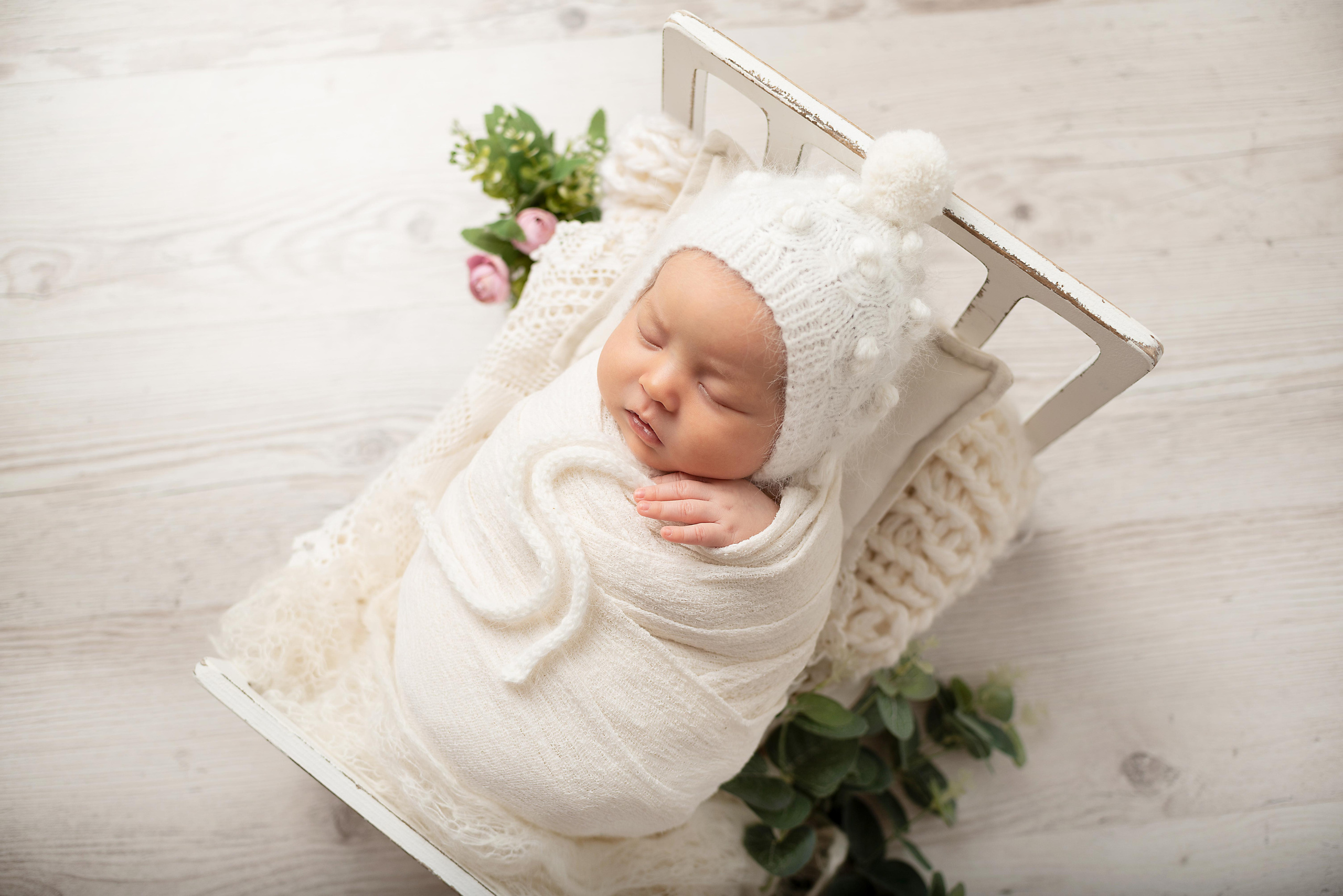 Малышка Алсу, 26 дней. Фотограф новорожденных в Нижневартовске Лара Курдюкова