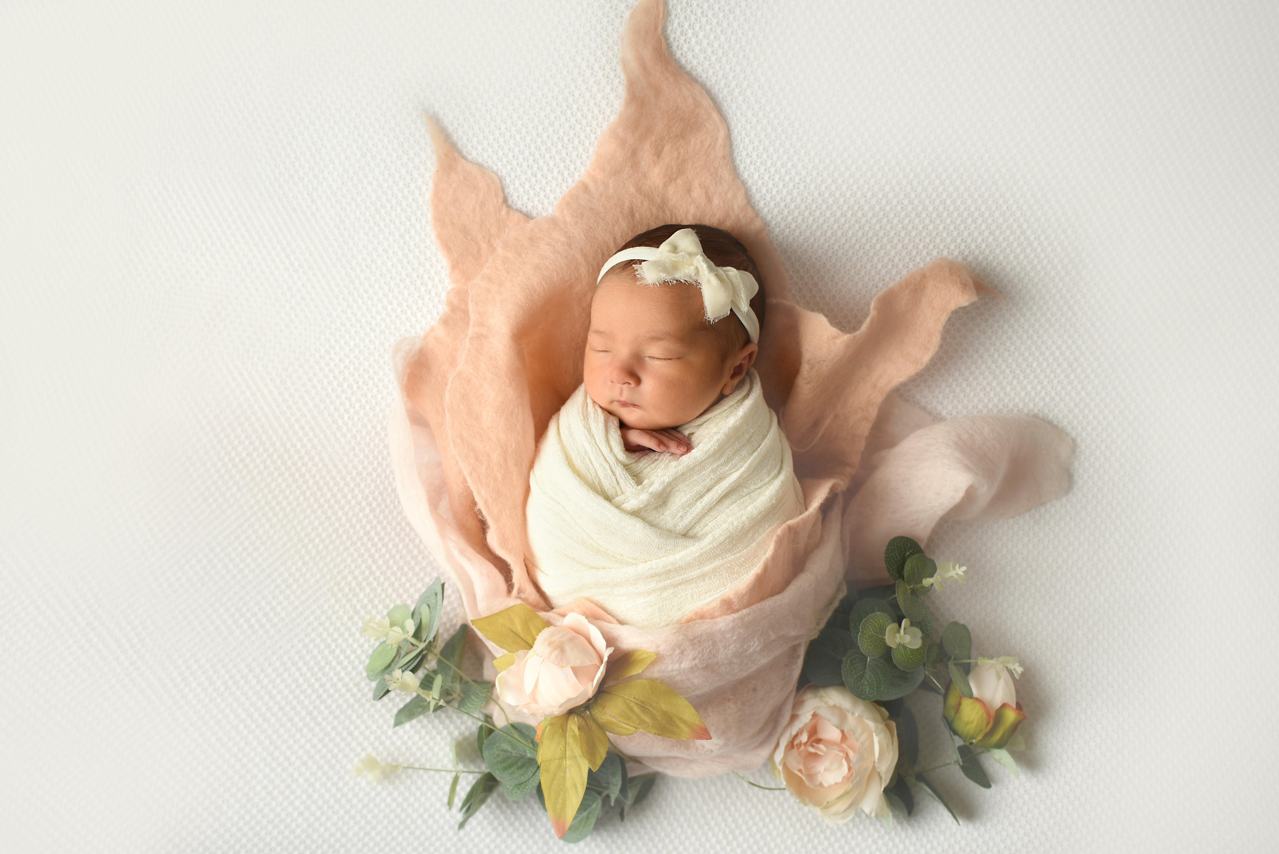 Малышка Амелия. Фотограф новорожденных в Нижневартовске Лара Курдюкова