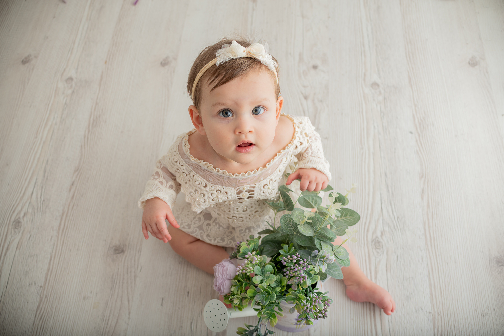 Малышка Арина, 8 месяцев. Фотограф новорожденных в Нижневартовске Лара Курдюкова