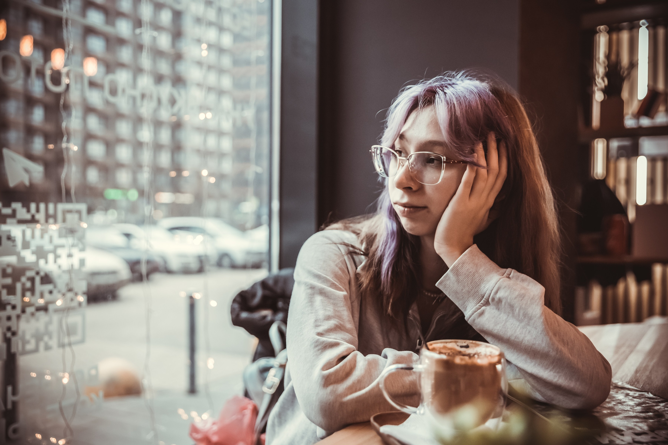 Портретная фотосессия в кафе. Интерьеры, Контент, Портреты | Фотограф в Москве Дани Терно