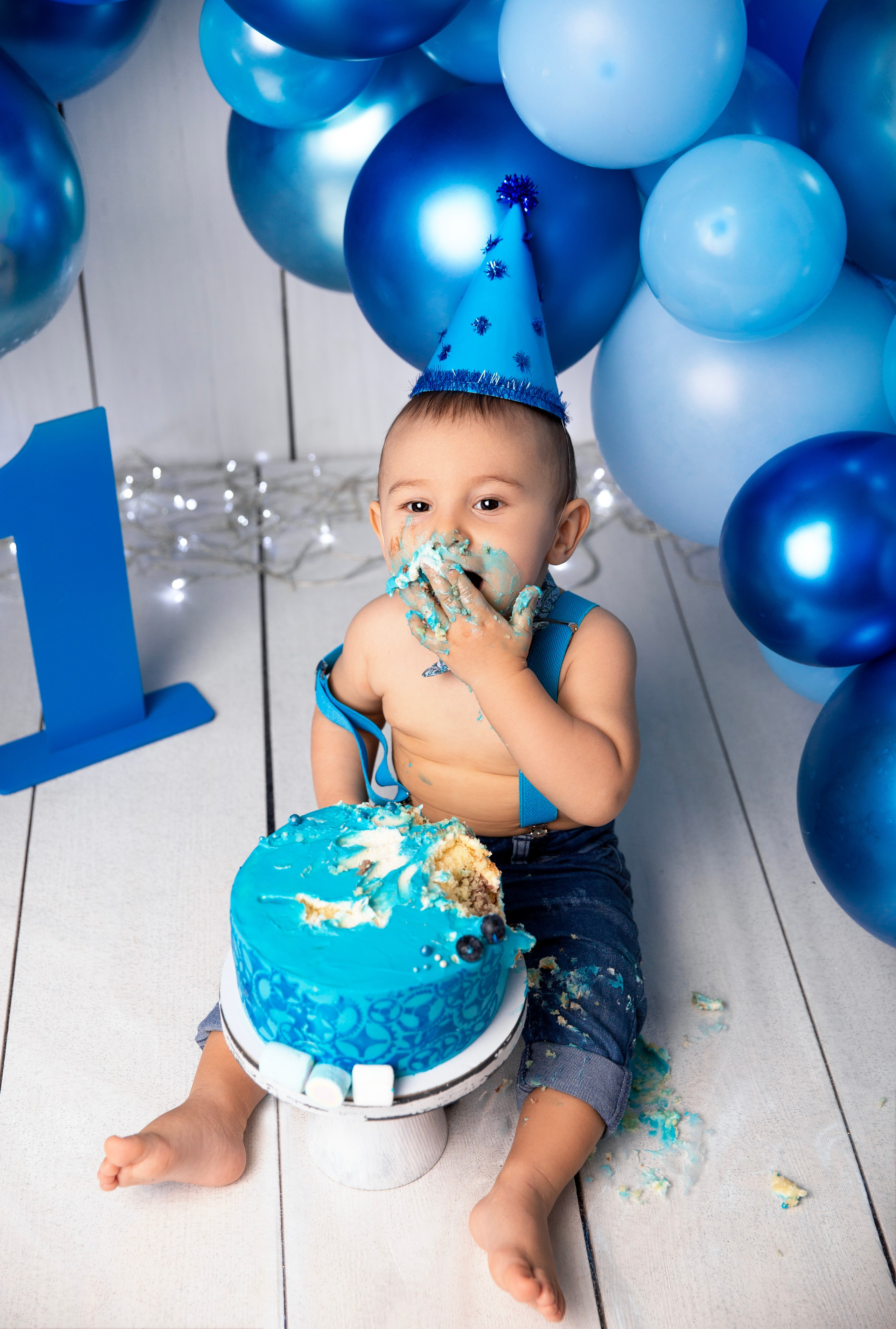 Фотосессия ГОДОВАСИЕ. Фотограф новорожденных, детей до года и беременных в Симферополе