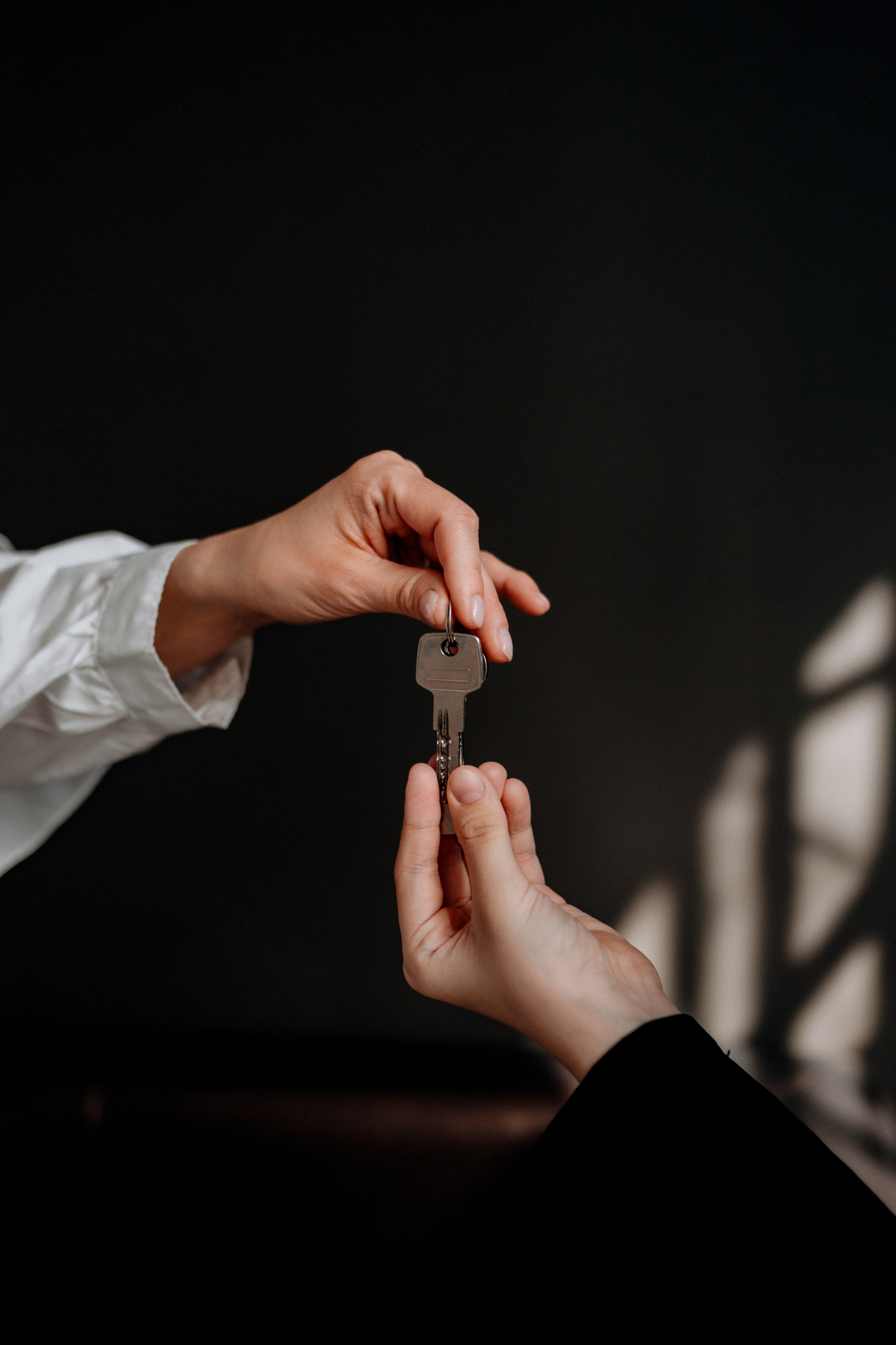 Съёмка агента по недвижимости в студии Дача Натура. Фотограф Настя Галингер Краснодар