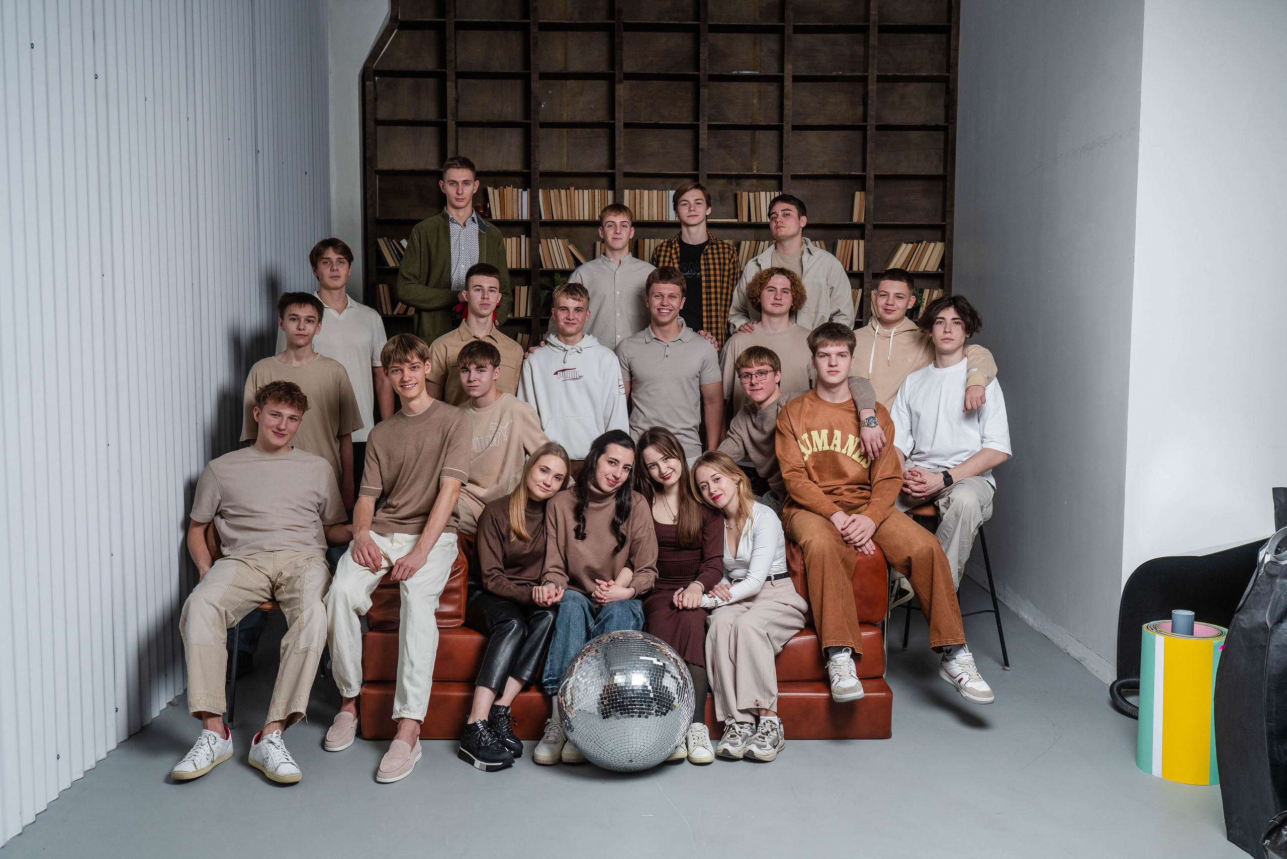 Выпускные (школьные) альбомы (книги) в Ростове-на-Дону. Современные Выпускные Альбомы в Ростове-на-Дону