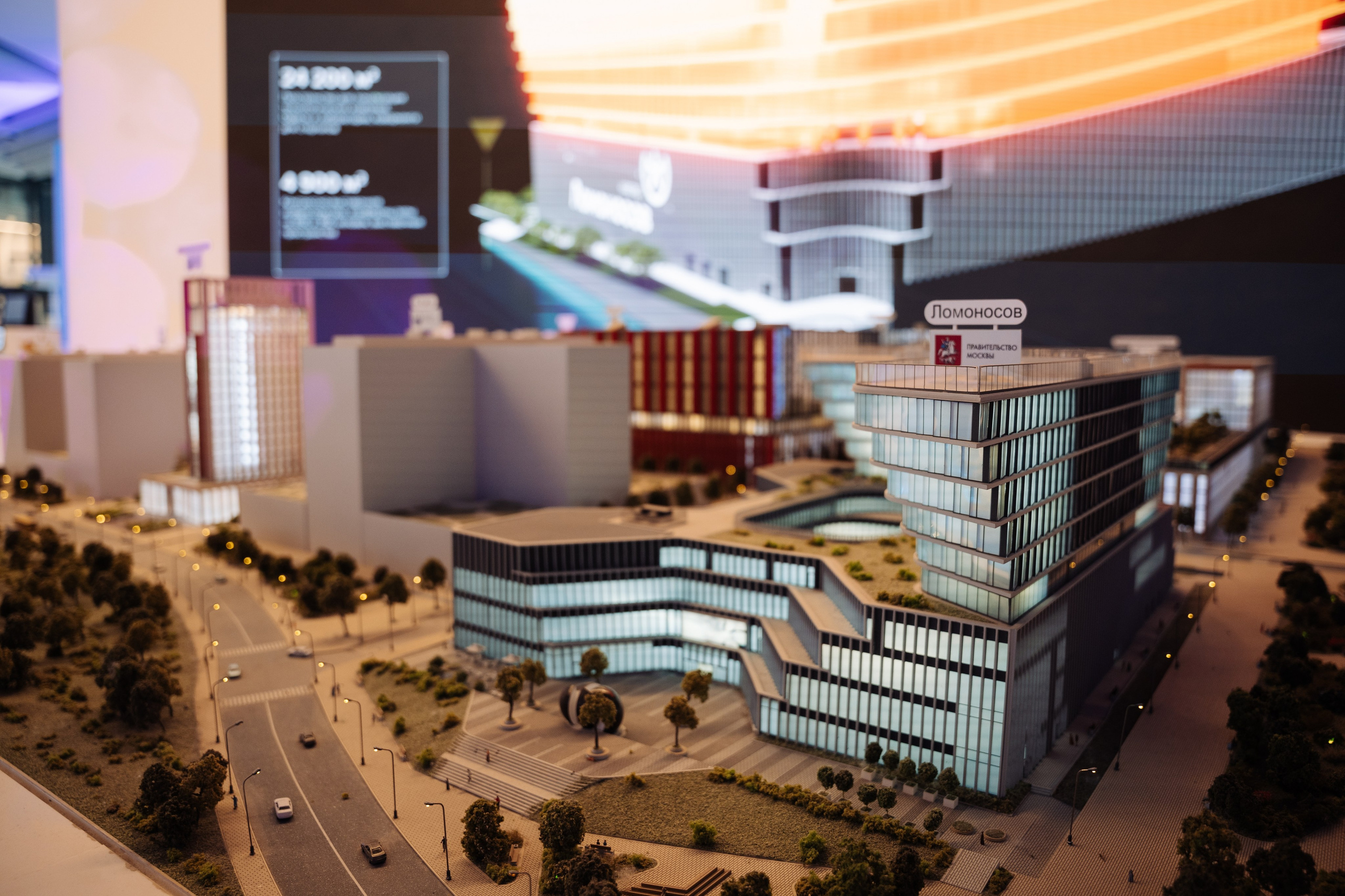 ЛЦТ ФЕСТ 2024 в арт кластере Ломоносов. Свадебные фотосессии в Москве. Фотограф Сергей Ржевский