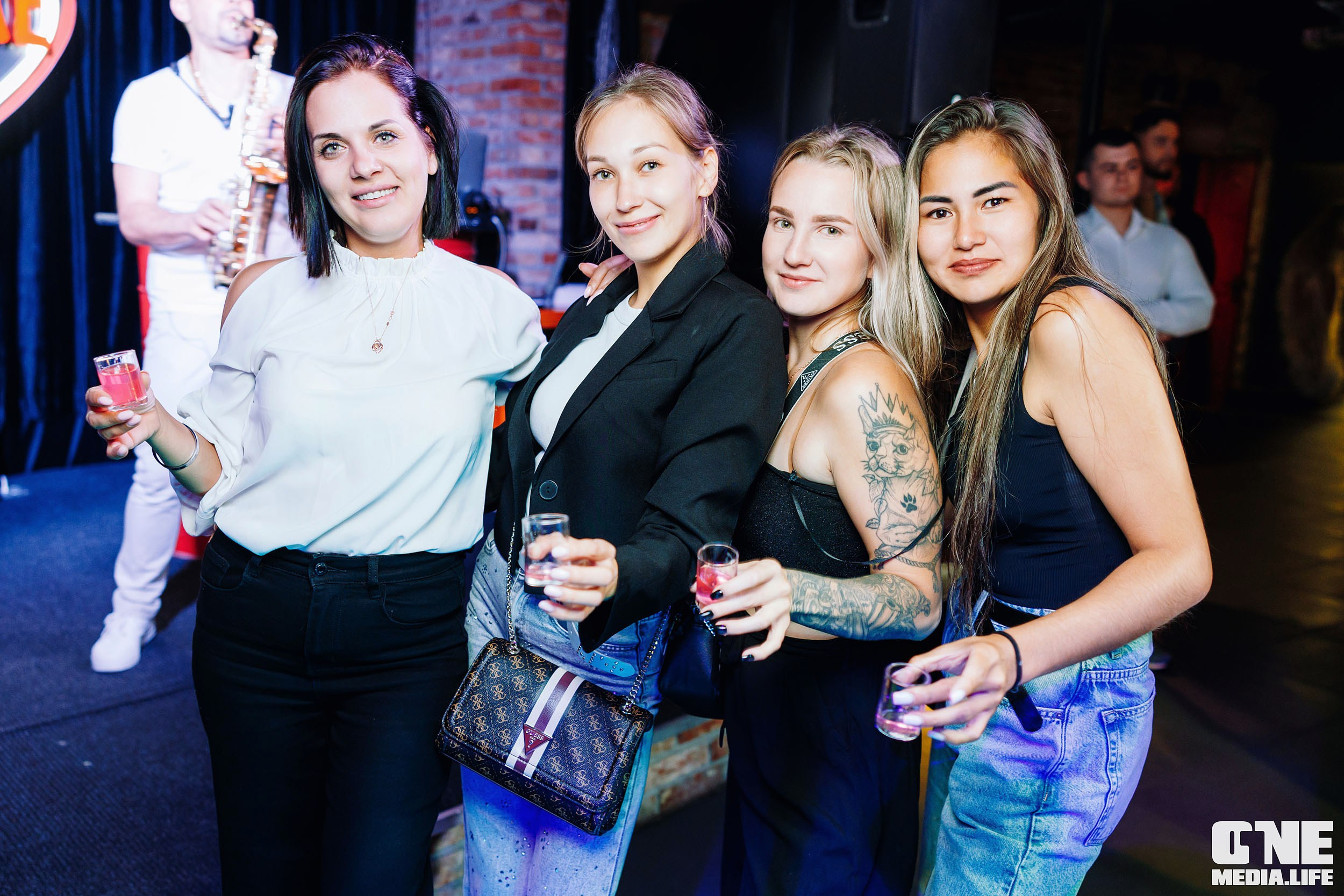 Фоторепортаж из бара Баррэ. One Media Life: фоторепортажи, фотоотчеты с мероприятий и заведений