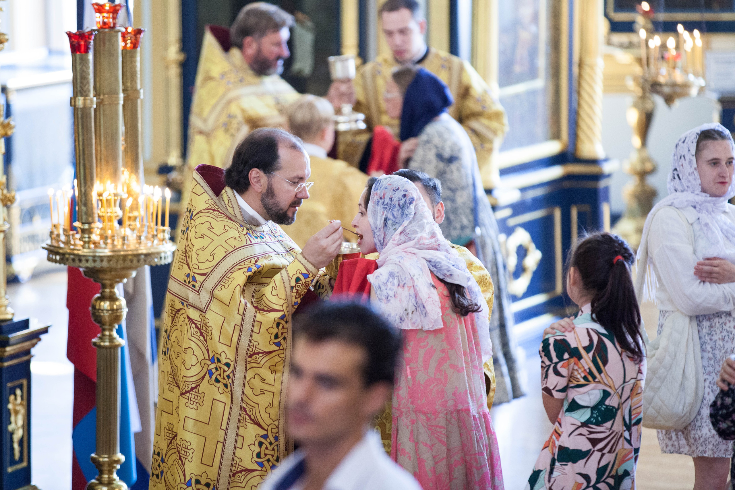 МИТРОПОЛИТ ВАРСОНОФИЙ СОВЕРШИЛ БОЖЕСТВЕННУЮ ЛИТУРГИЮ В НИКОЛО-БОГОЯВЛЕНСКОМ СОБОРЕ. НИКОЛО-БОГОЯВЛЕНСКИЙ МОРСКОЙ СОБОР