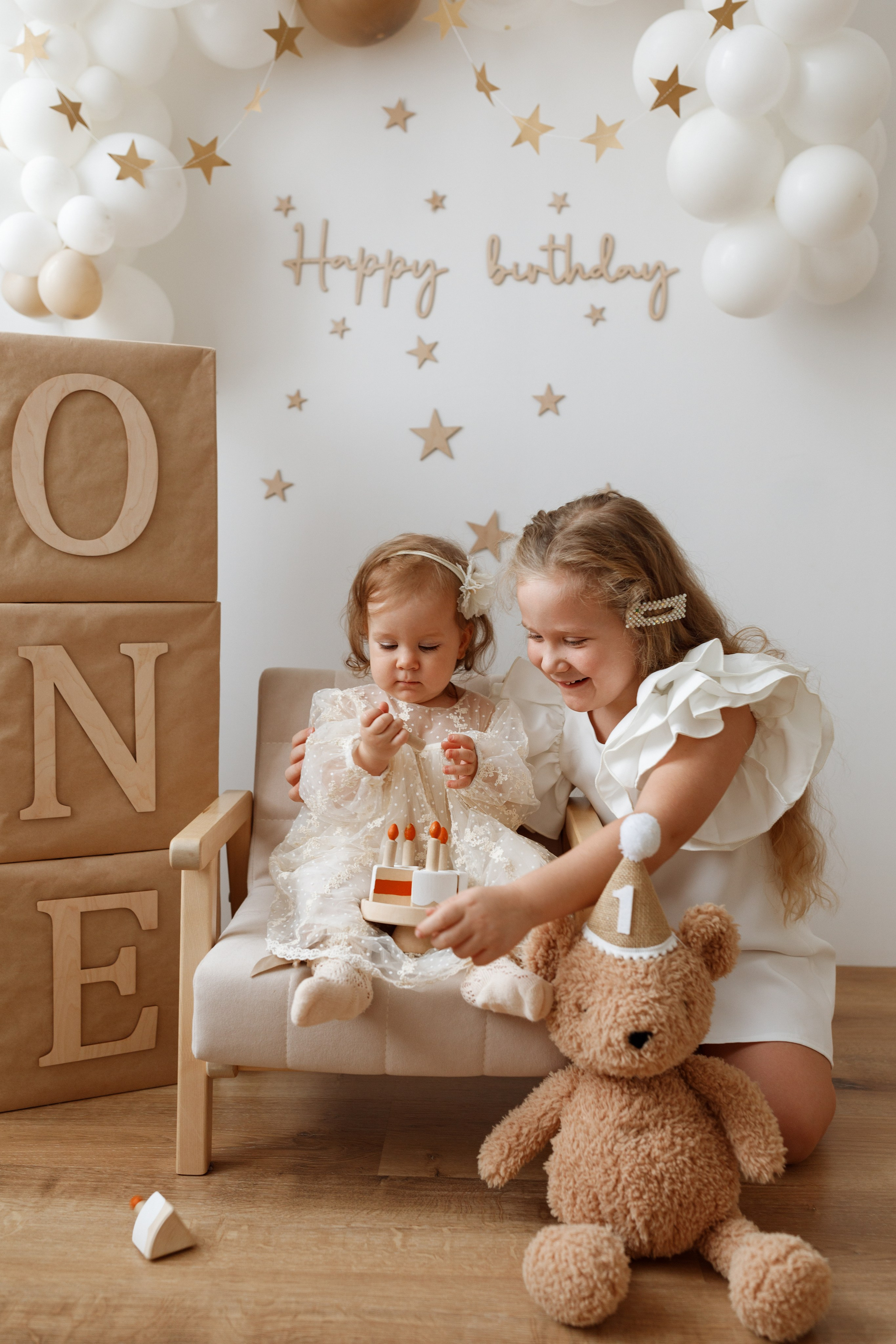 Викуле 1 год и ее первая ванна с колечками. Фотограф на годик Хабаровск Детский и семейный фотограф в Хабаровске Юлия Матвиенко