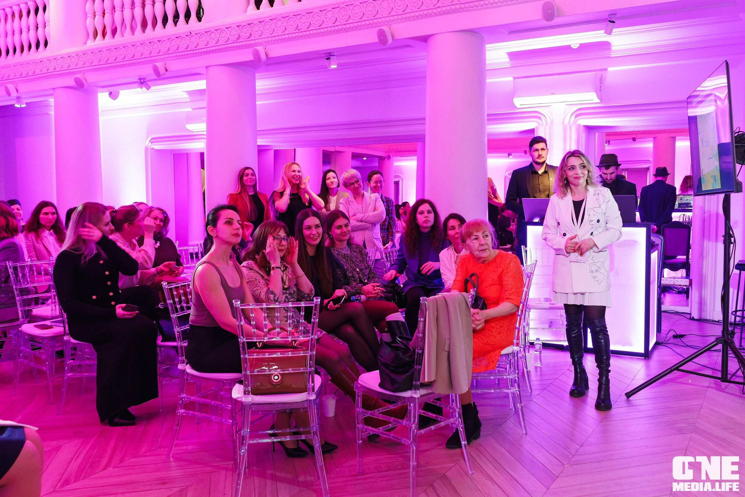 Форум Мой Бизнес — ДЕВИЧНИК. One Media Life: фоторепортажи, фотоотчеты с мероприятий и заведений