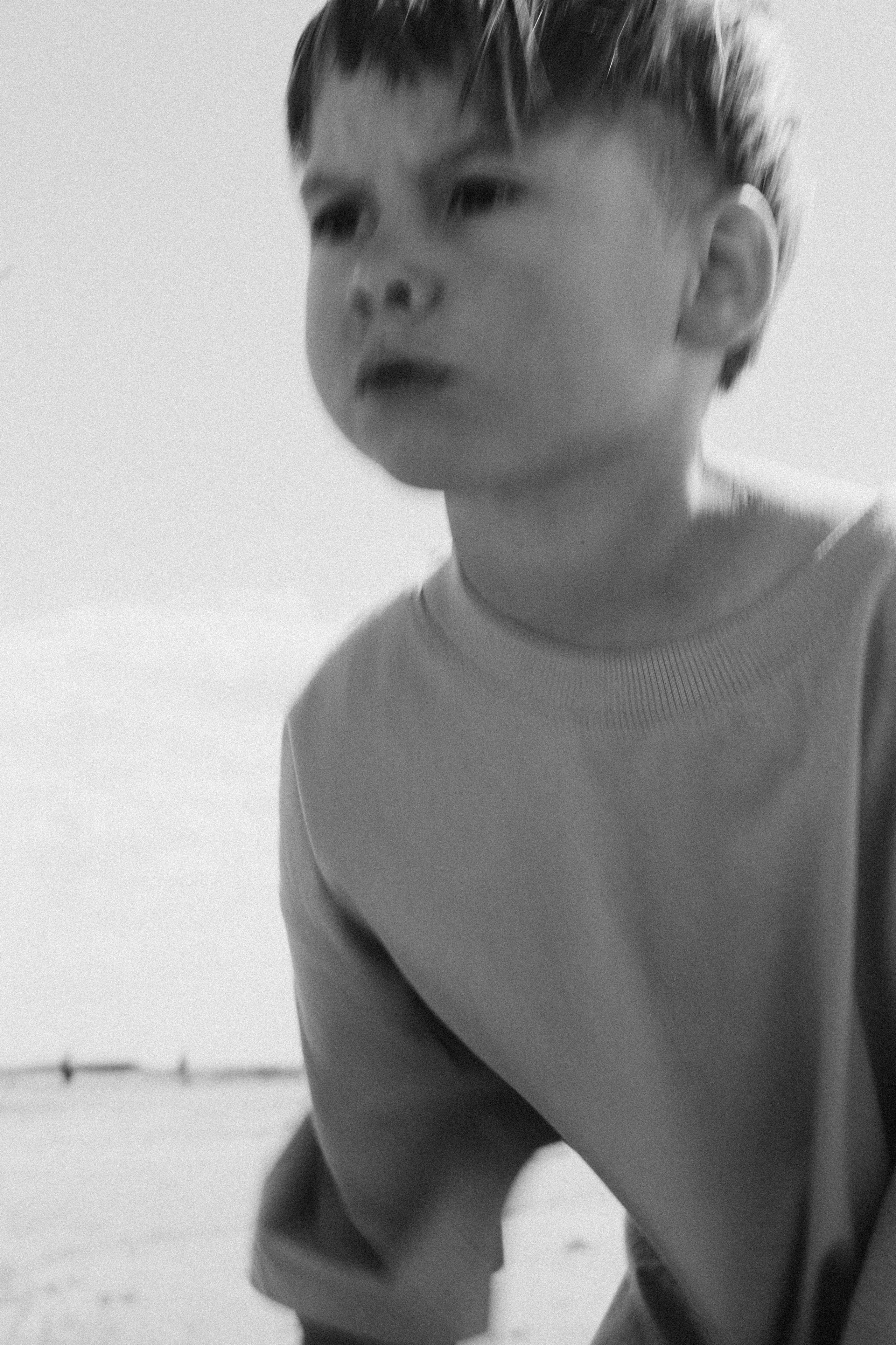 Иван и бабушкина футболка. Арина Мелехова фотограф Красная Поляна