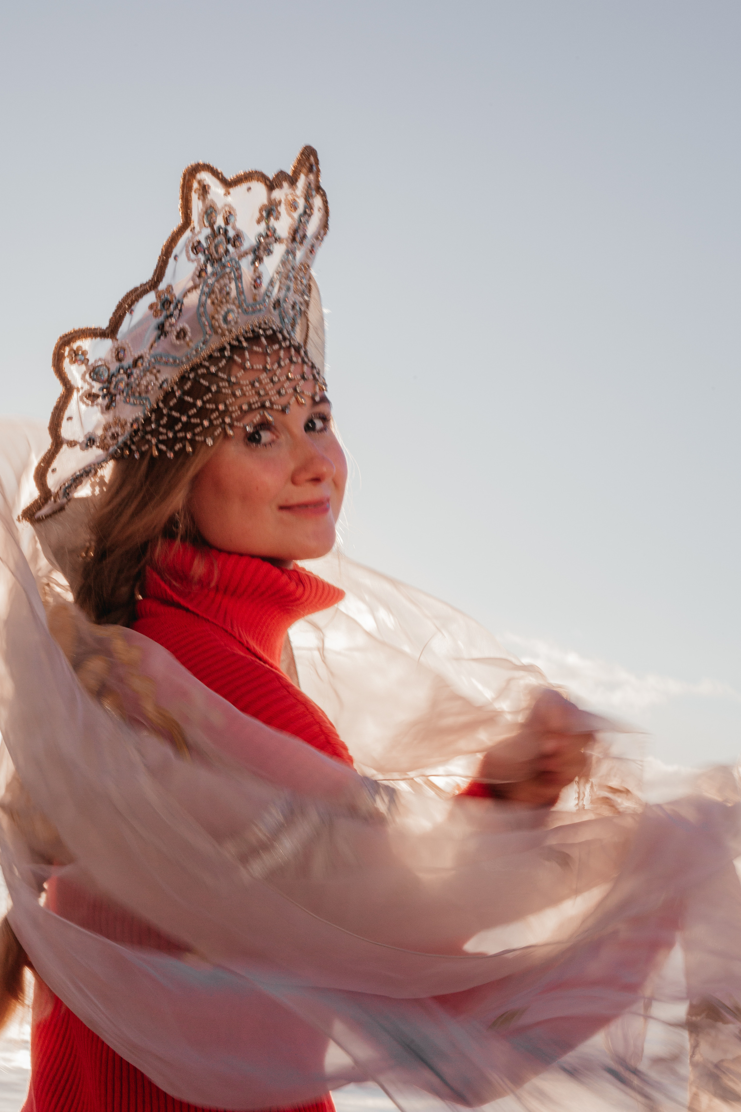 Царевна в рутине. Арина Мелехова фотограф Красная Поляна