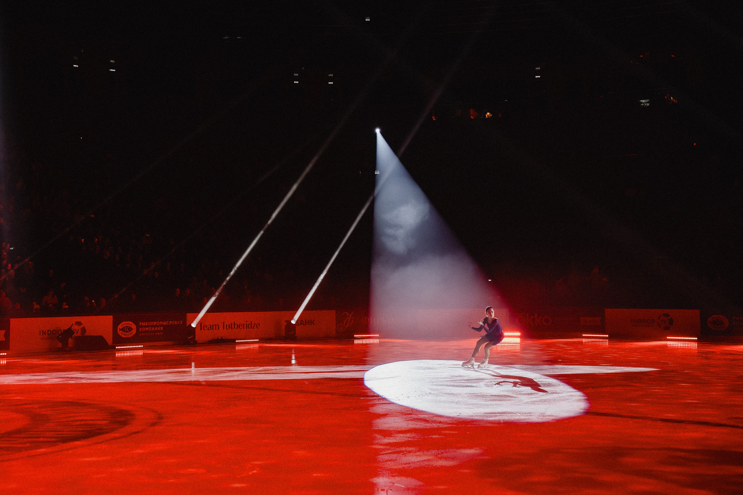 Шоу Этери Тутберидзе в Новосибирске. Воробьева Ксения — Спортивный и танцевальный фотограф Новосибирск