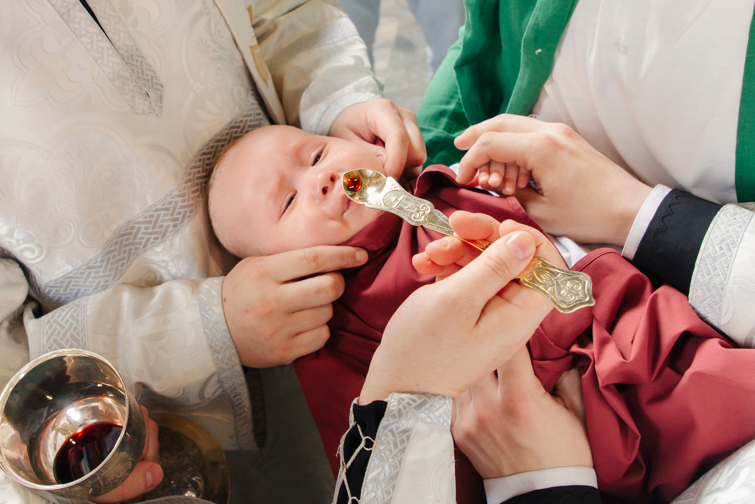 фотограф на крещение санкт петербург, справка о беседе перед крещением, сколько стоит крещение спб, лучшие храмы для крещения, крещение ребенка в спб цены, пушкин церковь узнать про крестины что нужно, что нельзя делать перед крещением, лучшие храмы для крещения, санкт петербург фотограф, крестить без крестных, всего один крестный, имя для крещения малыша