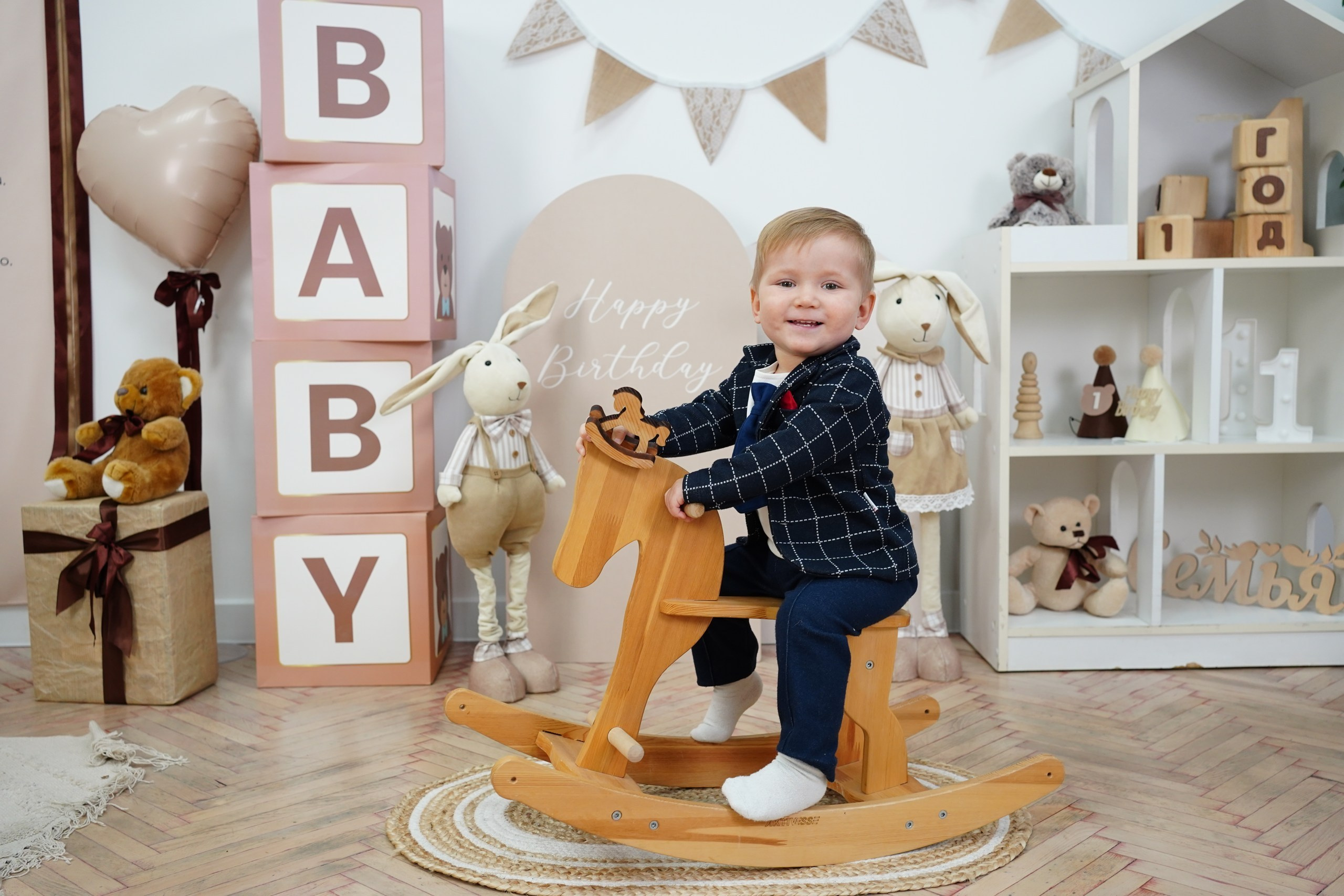 Наши Новые Фотозоны. Детская Фотостудия ГОДОВАСИКИ в Санкт-Петербурге фотосесия на годик