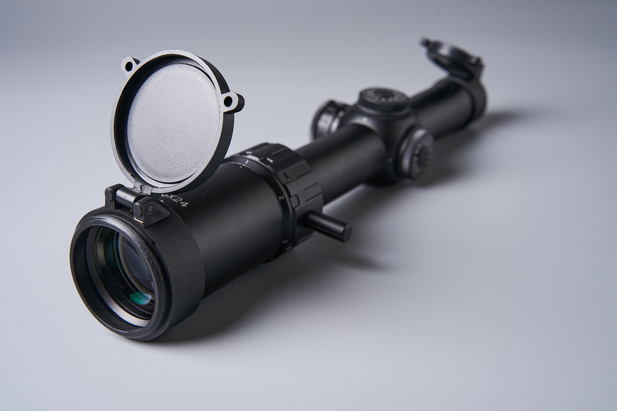 Фотограф для маркетплейсов и интернет магазина в Твери. Фотограф в Твери Захаров Сергей