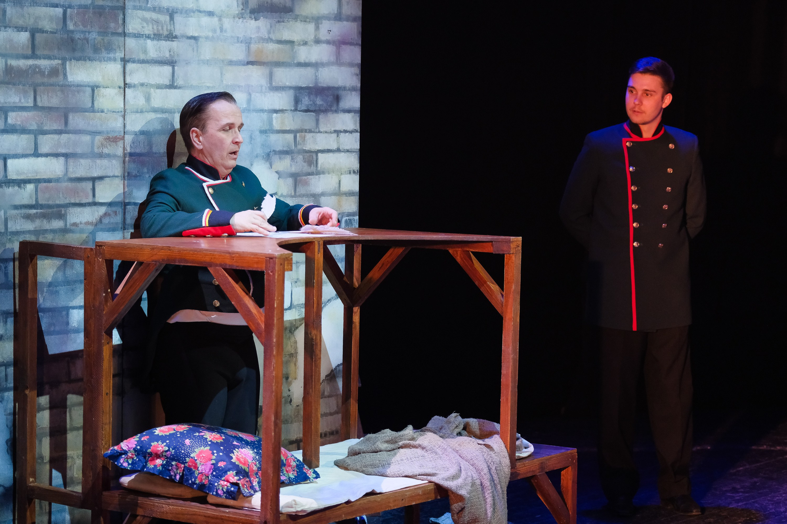 Записки сумасшедшего. Фотограф Анатолий Деникин