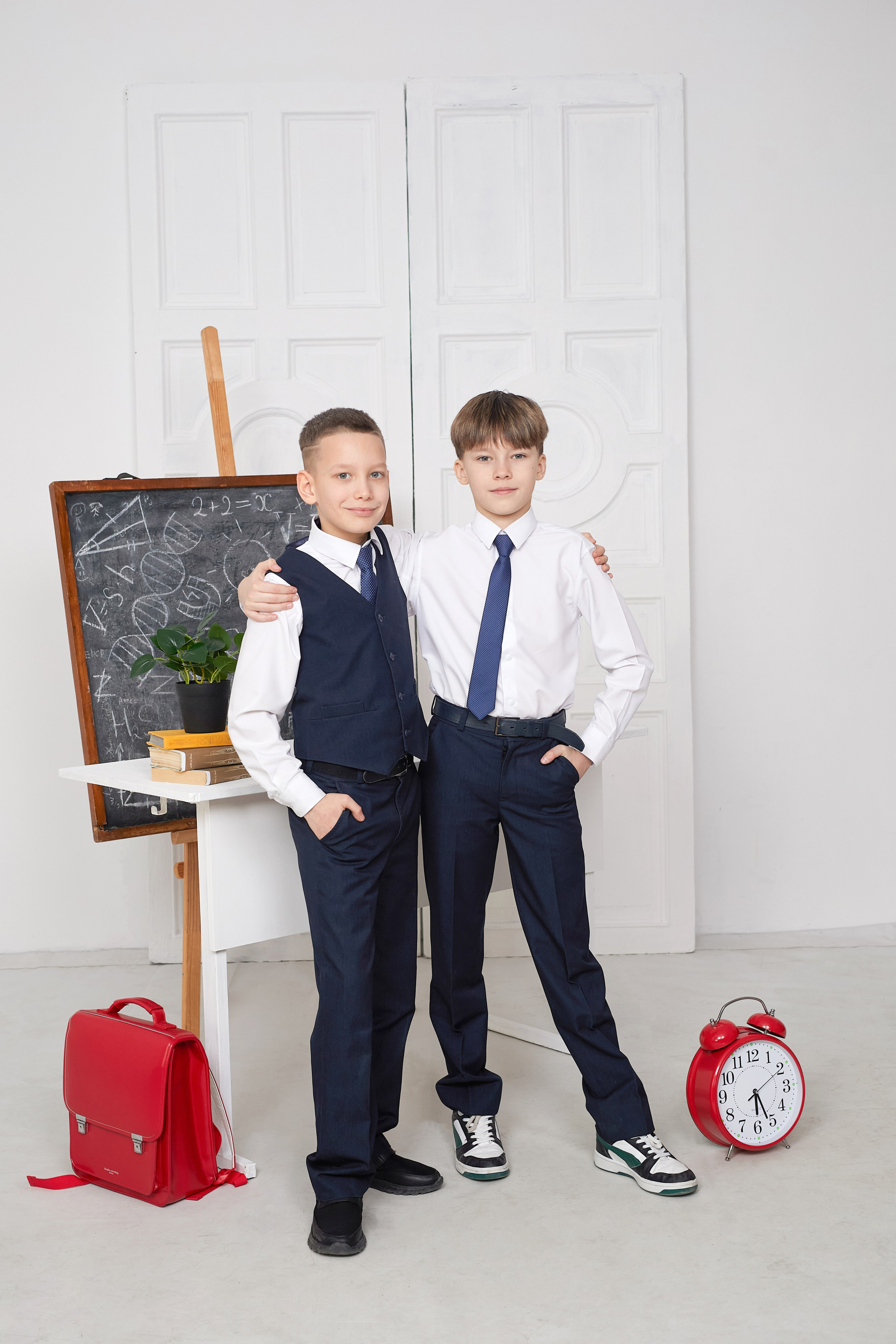 Выпускной альбом «История» студийный. Выпускные альбомы в Тюмени для школ, садов, вузов спортивных секций