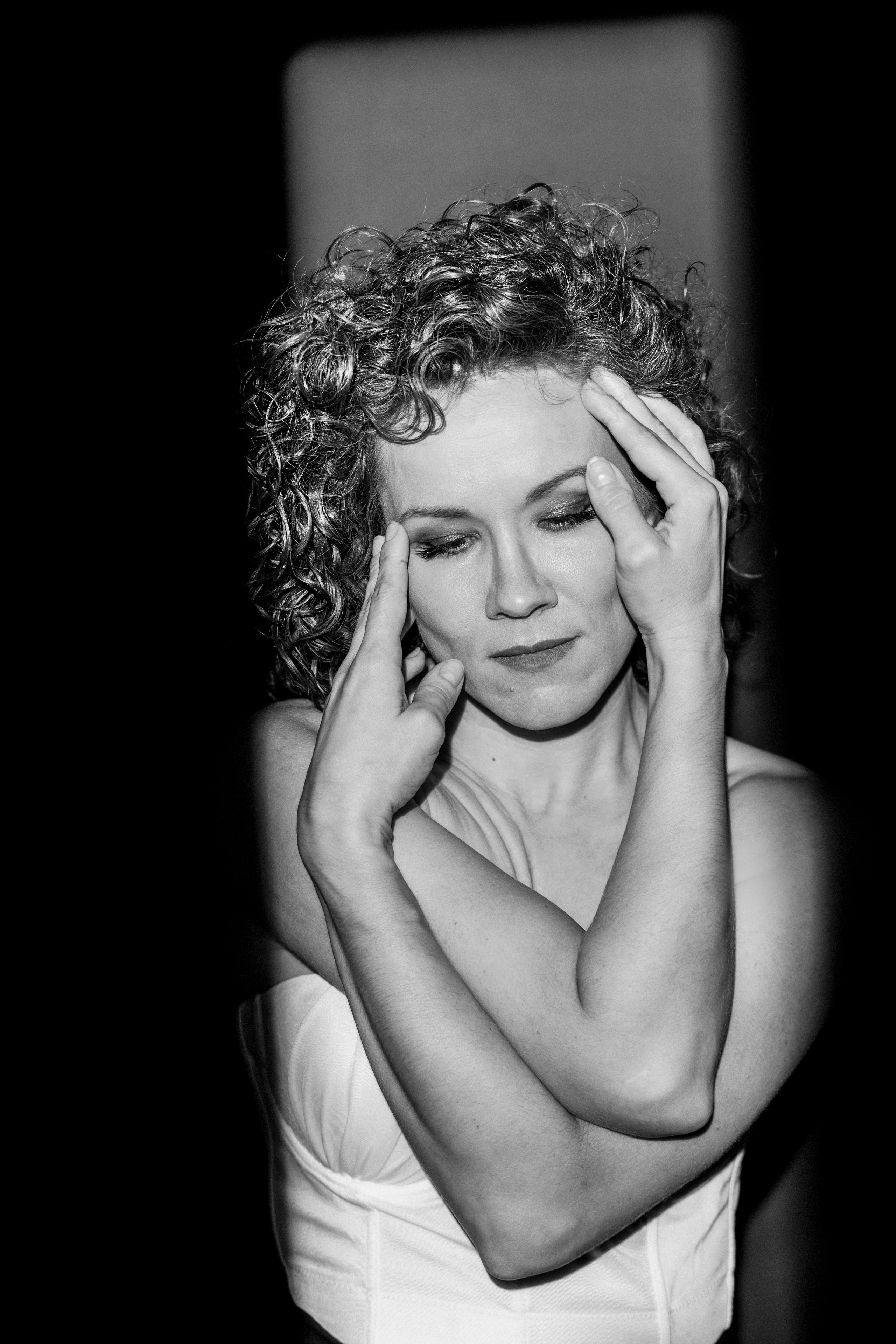 Фотограф Жуковский, фотоуслуги в жуковском , Фотосессии, студийная съёмка, студийный портрет, студийный фотограф, детский фотограф, уличная фотопрогулка, репортажная съёмка, съёмки для маркетплейс, свадебный фотограф, свадебная фотосессия, церковная съёмка, церковный фотограф, съёмка крещения, фотограф на крестины, съёмка венчания, фотосессия беременности , фотограф на выписку из род. дома, фотограф в школу, фотограф в детский сад, арт фотограф, предметная съёмка, предметный фотограф, фотограф на день рождения, фотограф на детский праздник, осенняя фотосессия, деловая фотосессия, портфолио, бьюти фотограф, фотограф автотранспорта, съёмка недвижимости, пейзажная съёмка, коммерческий фотограф, новогодняя фотосессия, эмоциональный портрет, фуд фотограф, фотограф анималист, уличный фотограф, домашняя фотосессия, косплей, модели, ню, пейзажный фотограф, фотосъёмка архитектуры, ретушь, обработка фотографий, фотосъёмка новорожденных Фотограф Татьяна Марсуверских