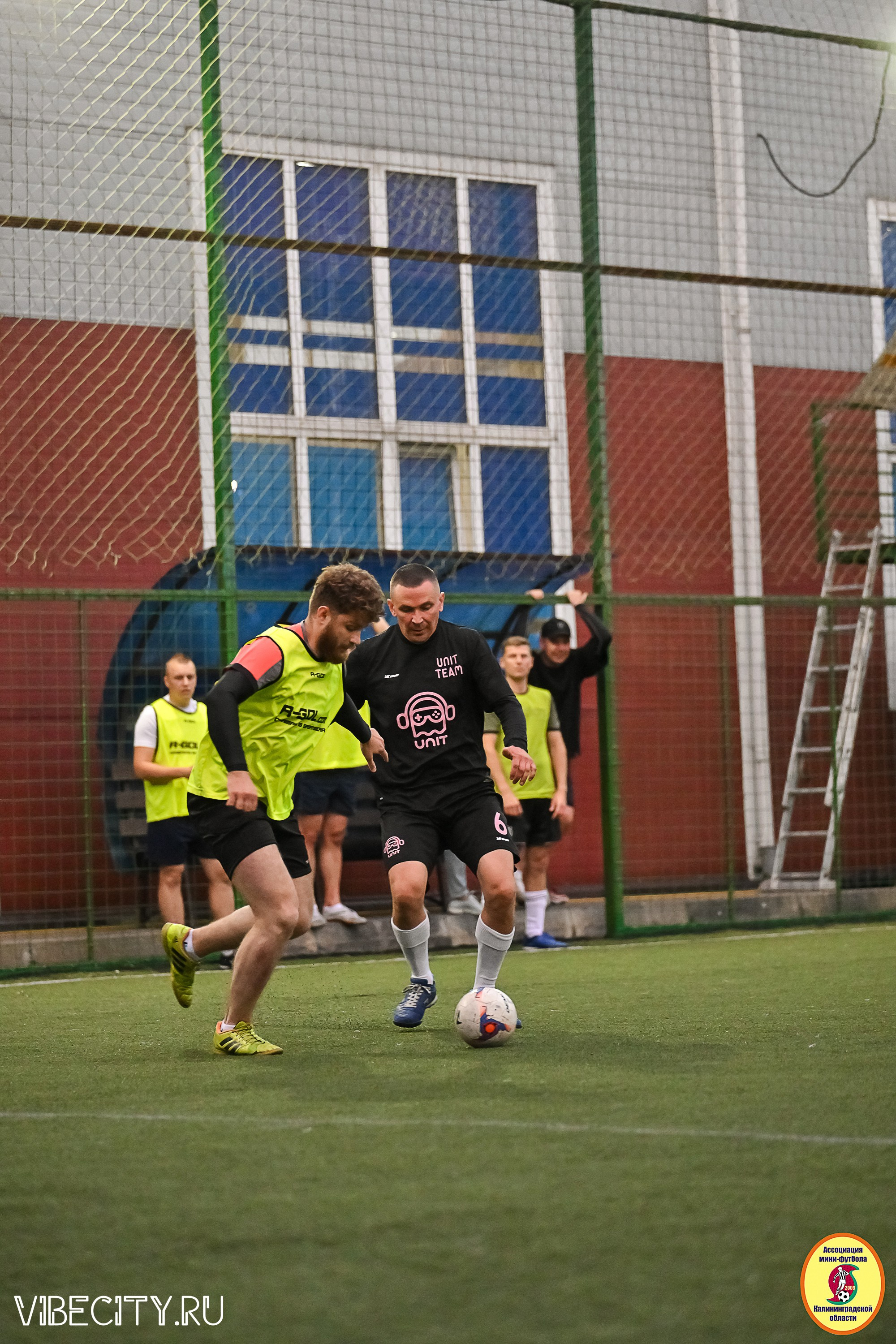 ИГРЫ МИНИ-ФУТБОЛЬНОЙ И КОРПОРАТИВНОЙ ЛИГИ. VIBECITY.RU Вайб Сити Ру Фоторепортажи Фотоотчеты Калининград