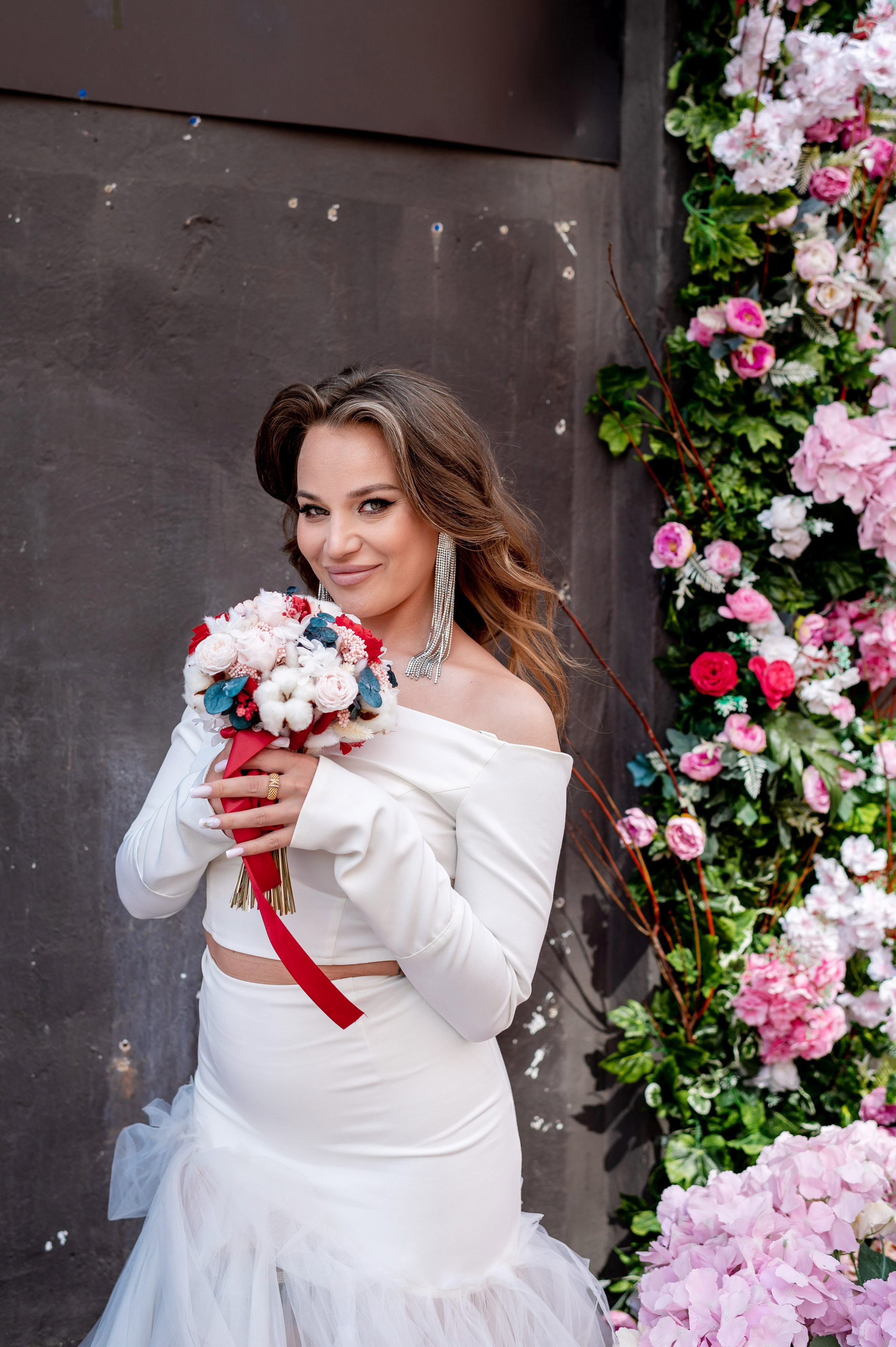 Экстравагантная свадебная фотосессия Светланы и Славы по нетрадиционным и оригинальным местам для свадебной прогулки в Санкт-Петербурге. Портретный, семейный и свадебный фотограф в Санкт-Петербурге и в Пушкине Ширяев Денис