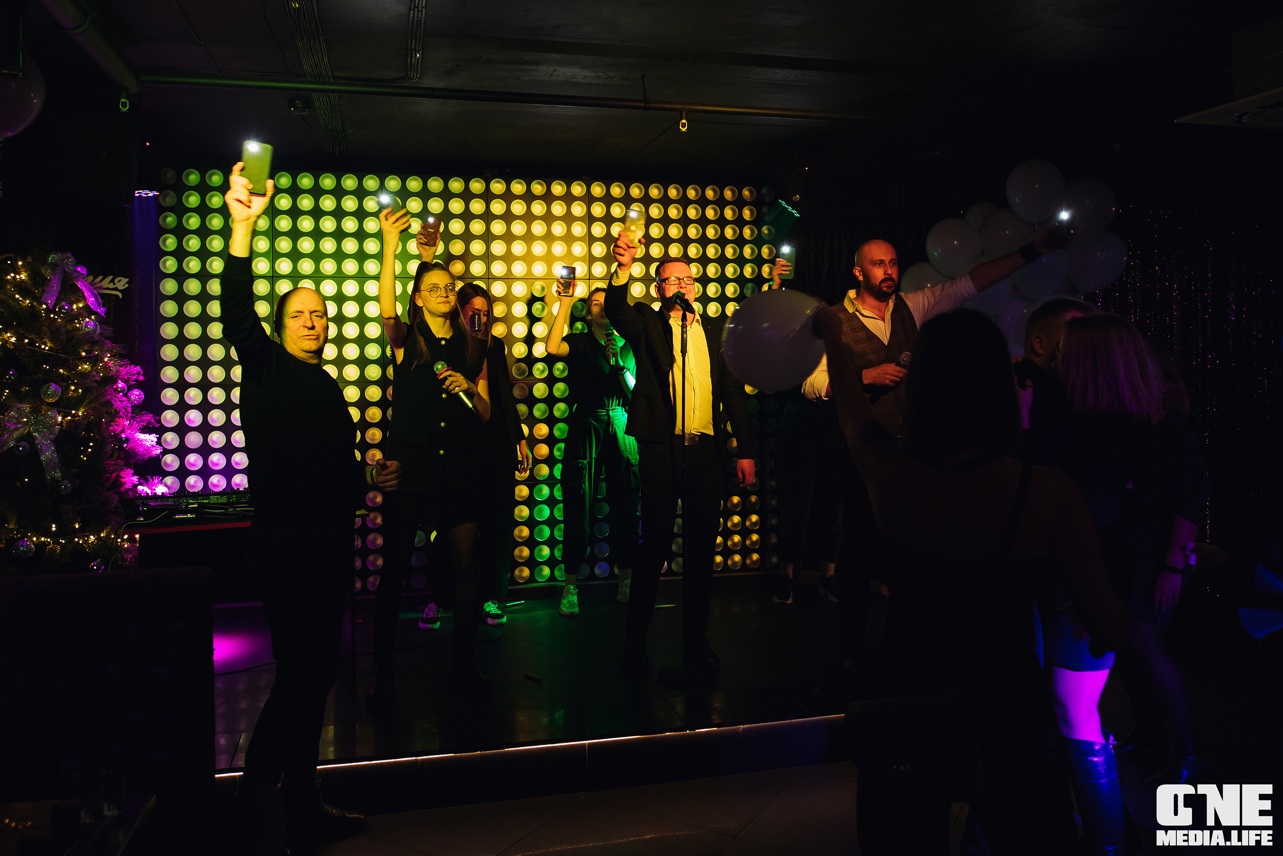 Фоторепортаж из караоке-клуба Эйфория. One Media Life: фоторепортажи, фотоотчеты с мероприятий и заведений