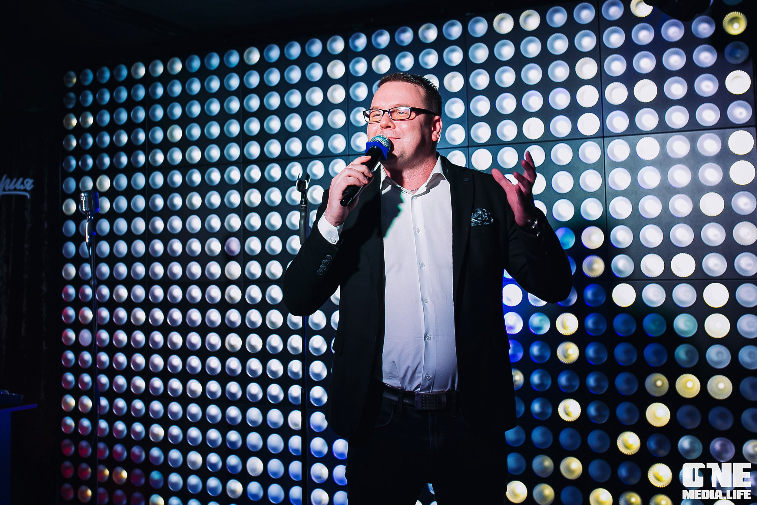 Фоторепортаж из караоке-клуба Эйфория. One Media Life: фоторепортажи, фотоотчеты с мероприятий и заведений