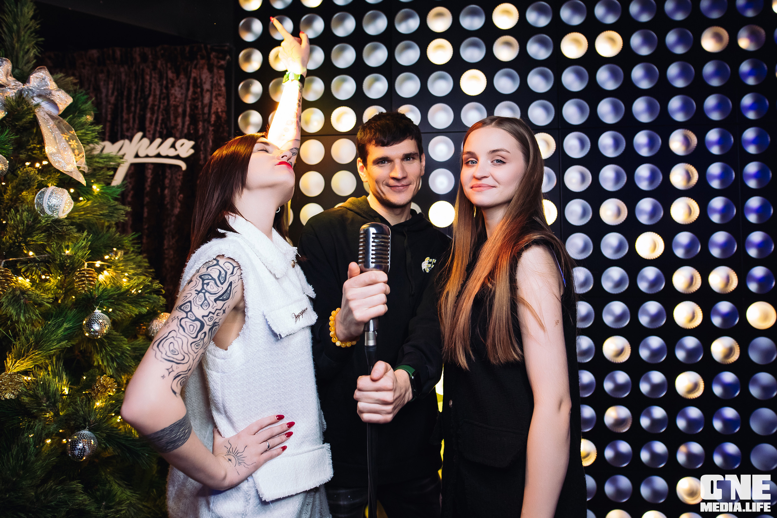 Фоторепортаж из караоке-клуба Эйфория. One Media Life: фоторепортажи, фотоотчеты с мероприятий и заведений